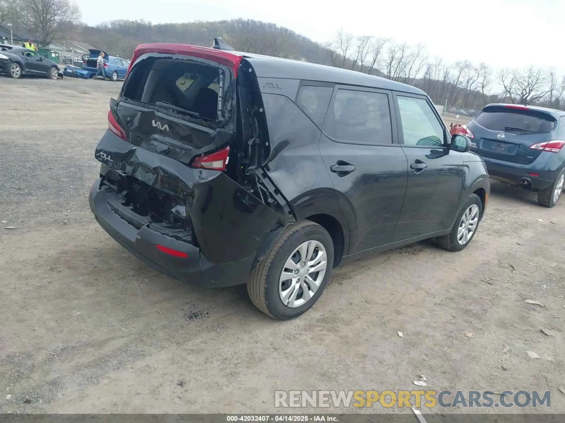 4 Photograph of a damaged car KNDJ23AU8N7160269 KIA SOUL 2022