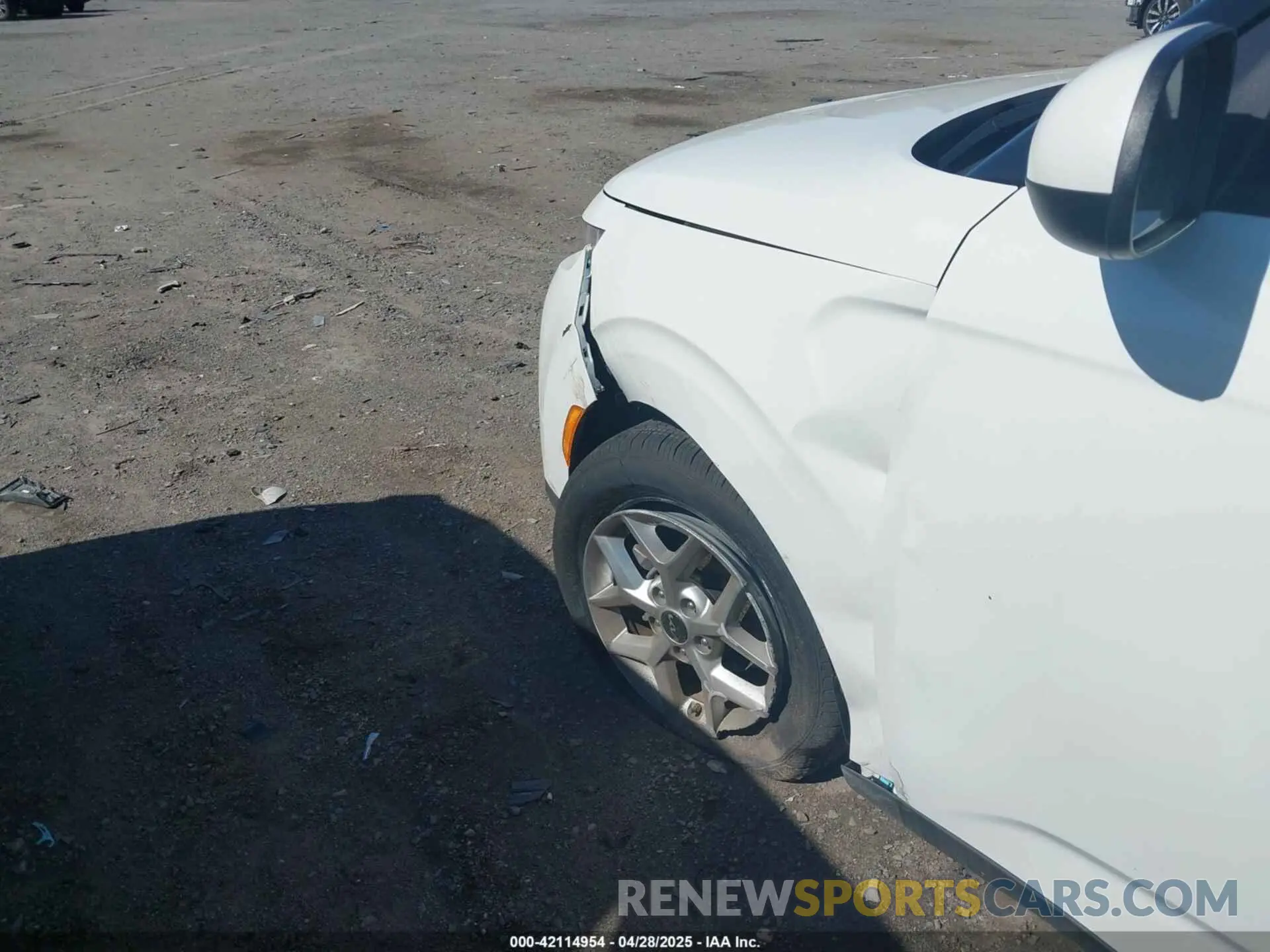6 Photograph of a damaged car KNDJ23AU8N7179081 KIA SOUL 2022