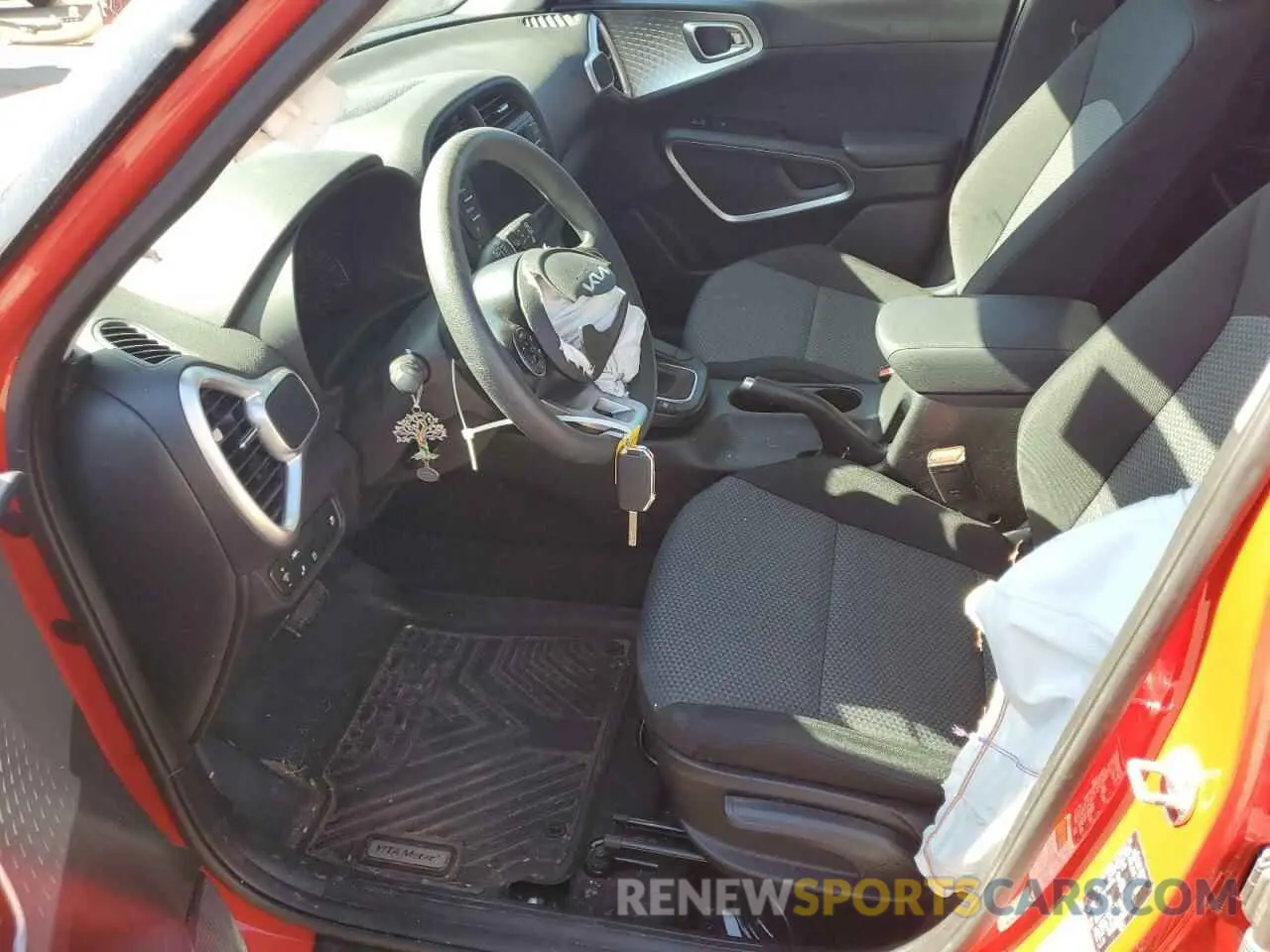 7 Photograph of a damaged car KNDJ23AU8N7184281 KIA SOUL 2022