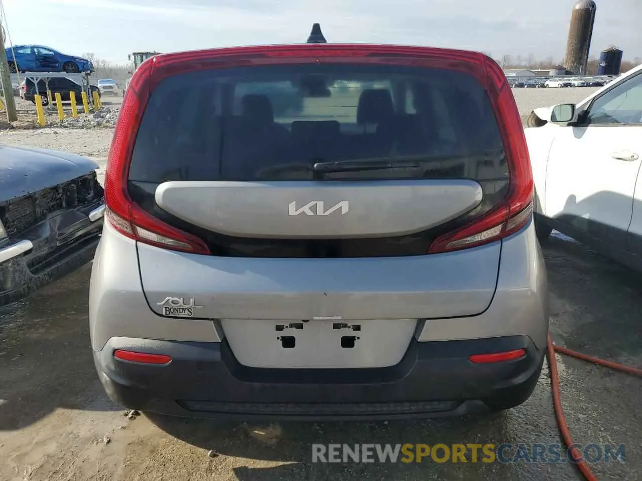 6 Photograph of a damaged car KNDJ23AU8N7811223 KIA SOUL 2022
