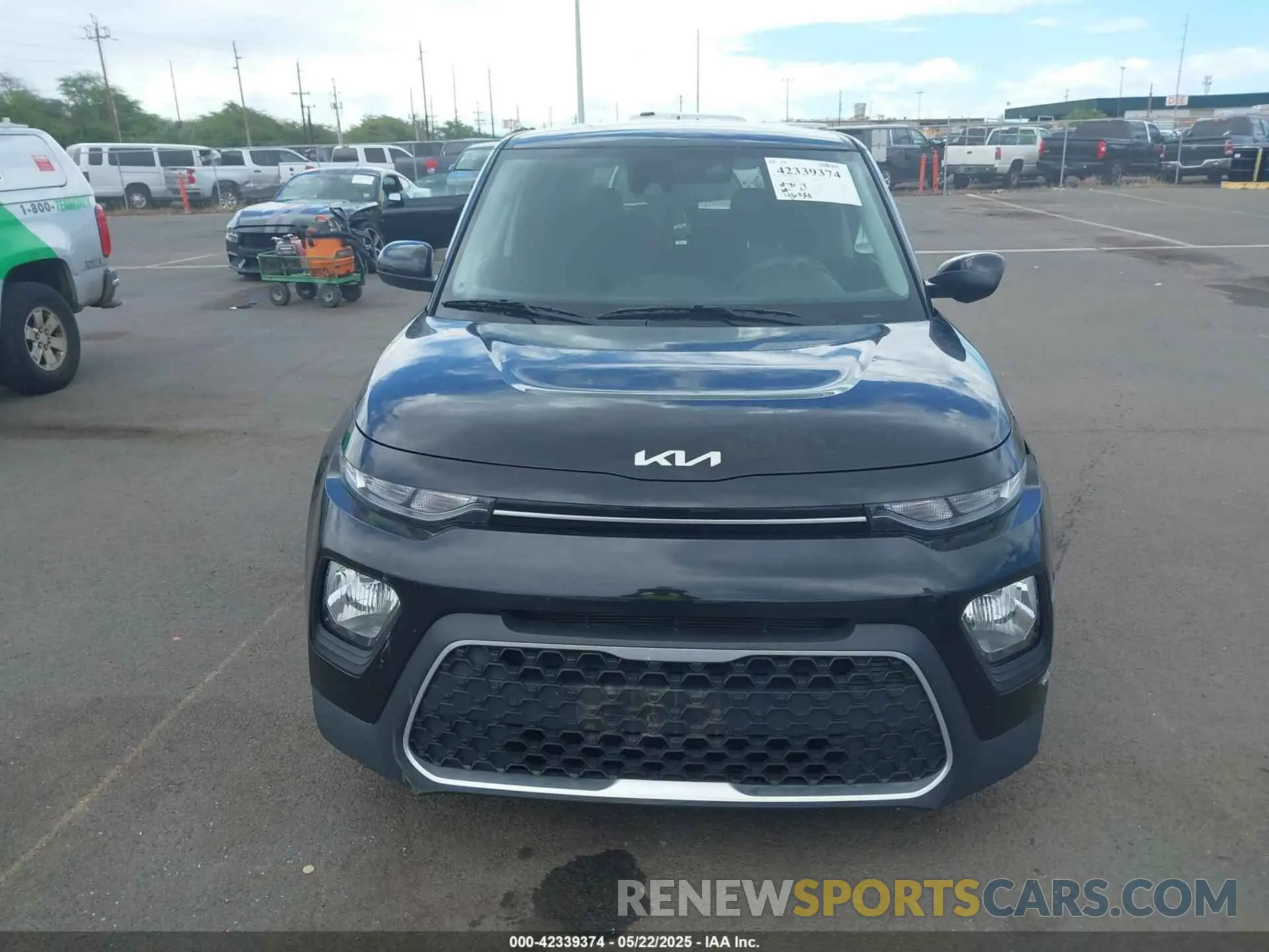 11 Photograph of a damaged car KNDJ23AU9N7171832 KIA SOUL 2022