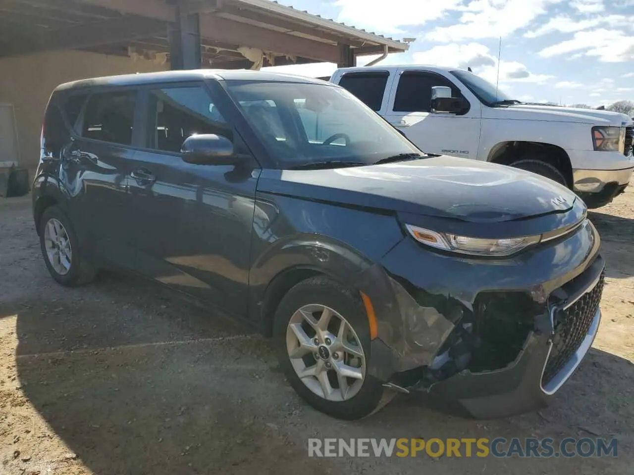 4 Photograph of a damaged car KNDJ23AU9N7814308 KIA SOUL 2022