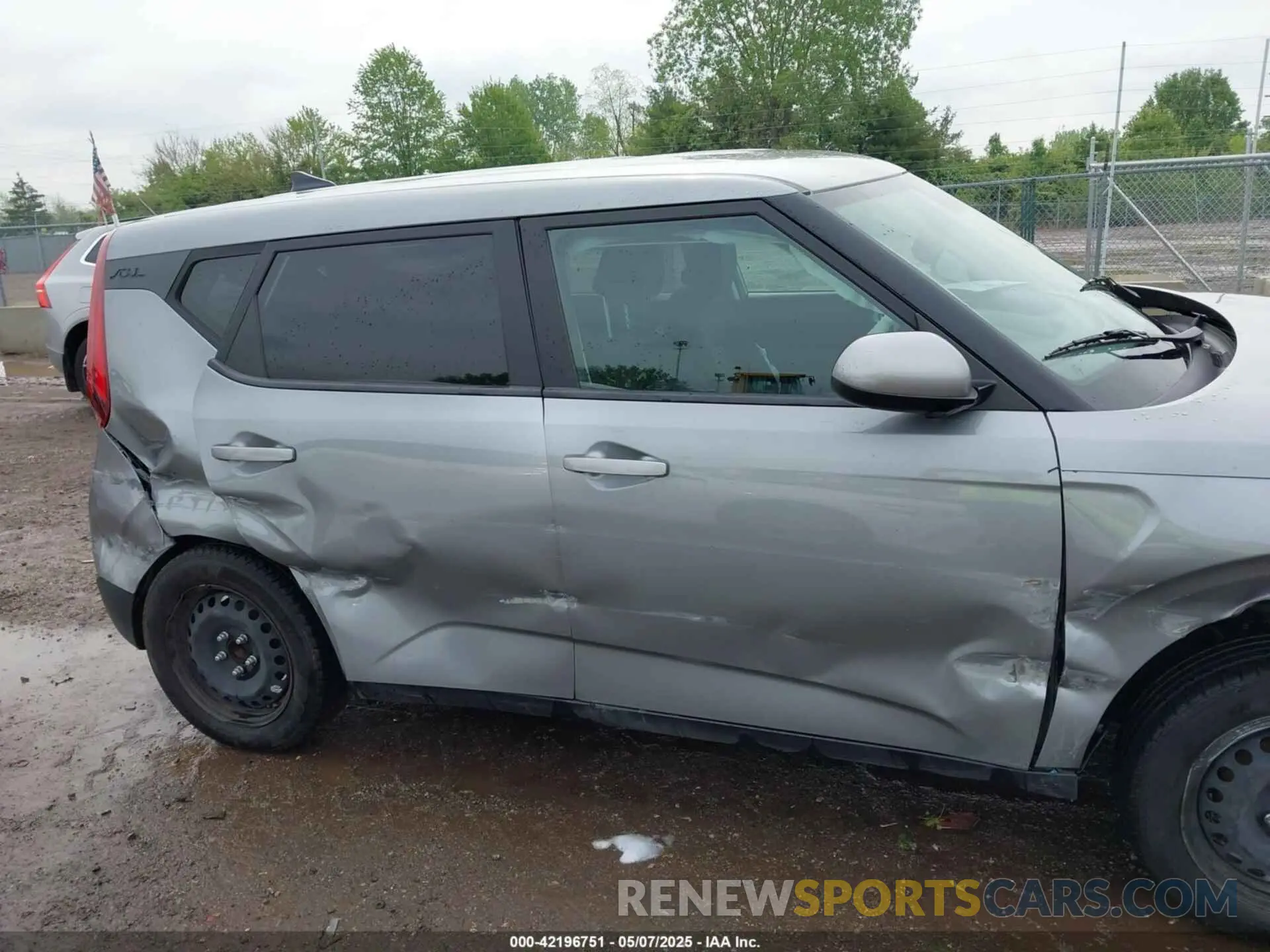 14 Photograph of a damaged car KNDJ23AU9N7828340 KIA SOUL 2022