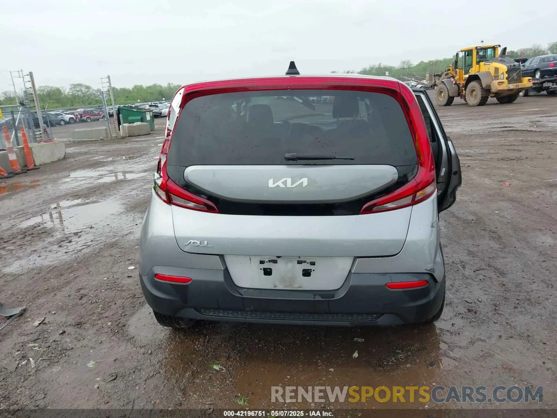 17 Photograph of a damaged car KNDJ23AU9N7828340 KIA SOUL 2022