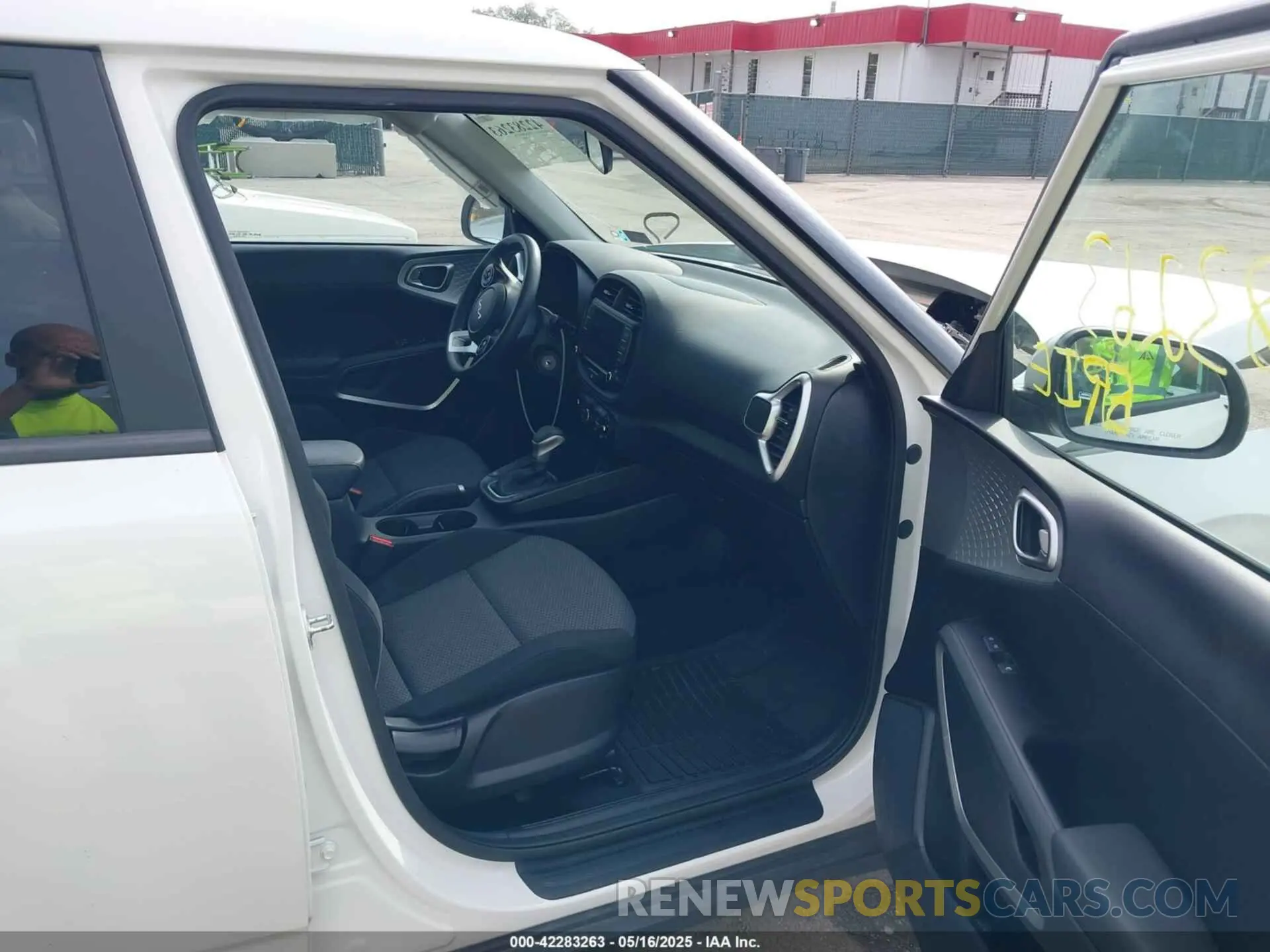 5 Photograph of a damaged car KNDJ23AU9N7829732 KIA SOUL 2022