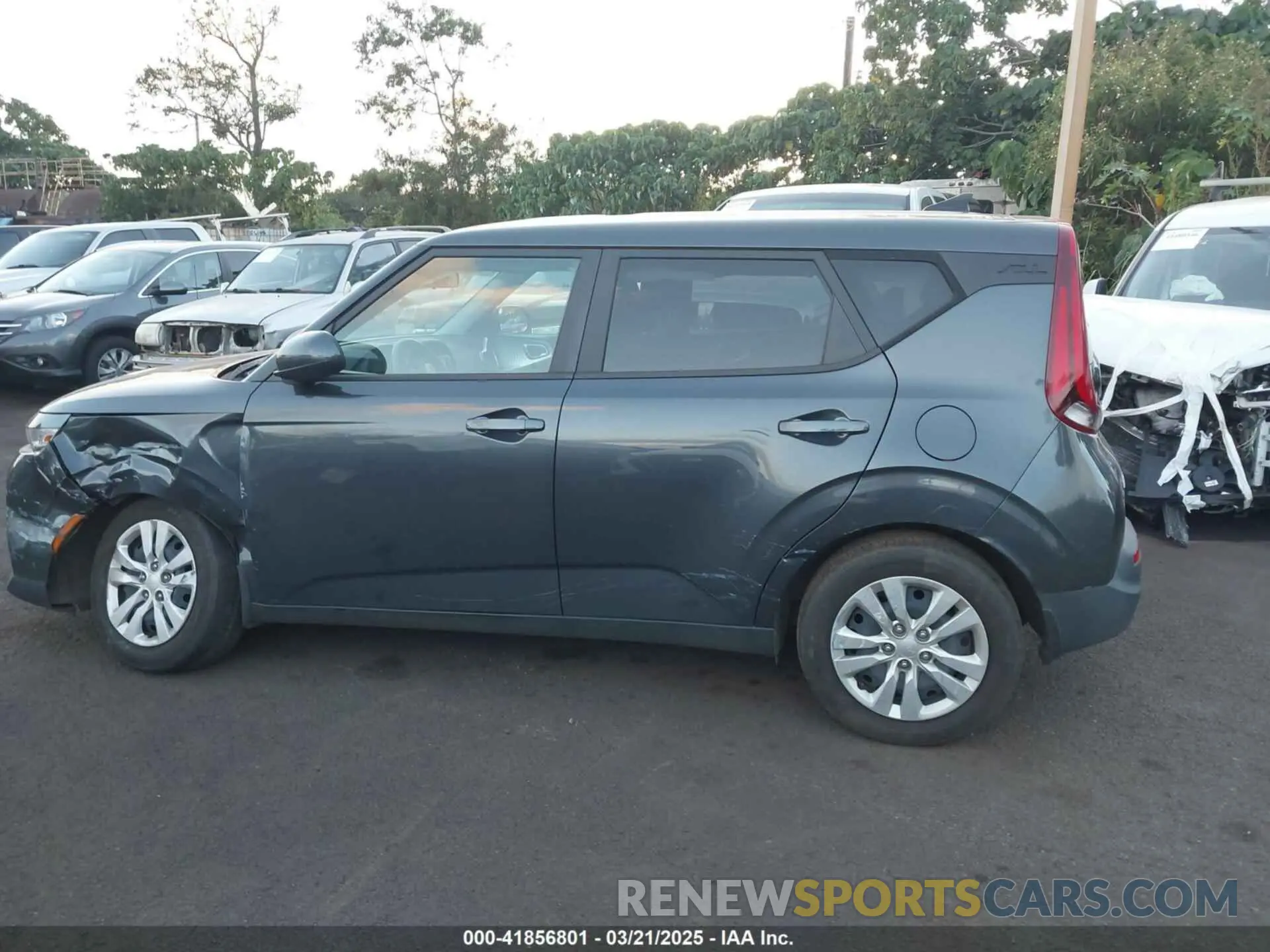 14 Photograph of a damaged car KNDJ23AUXN7804872 KIA SOUL 2022