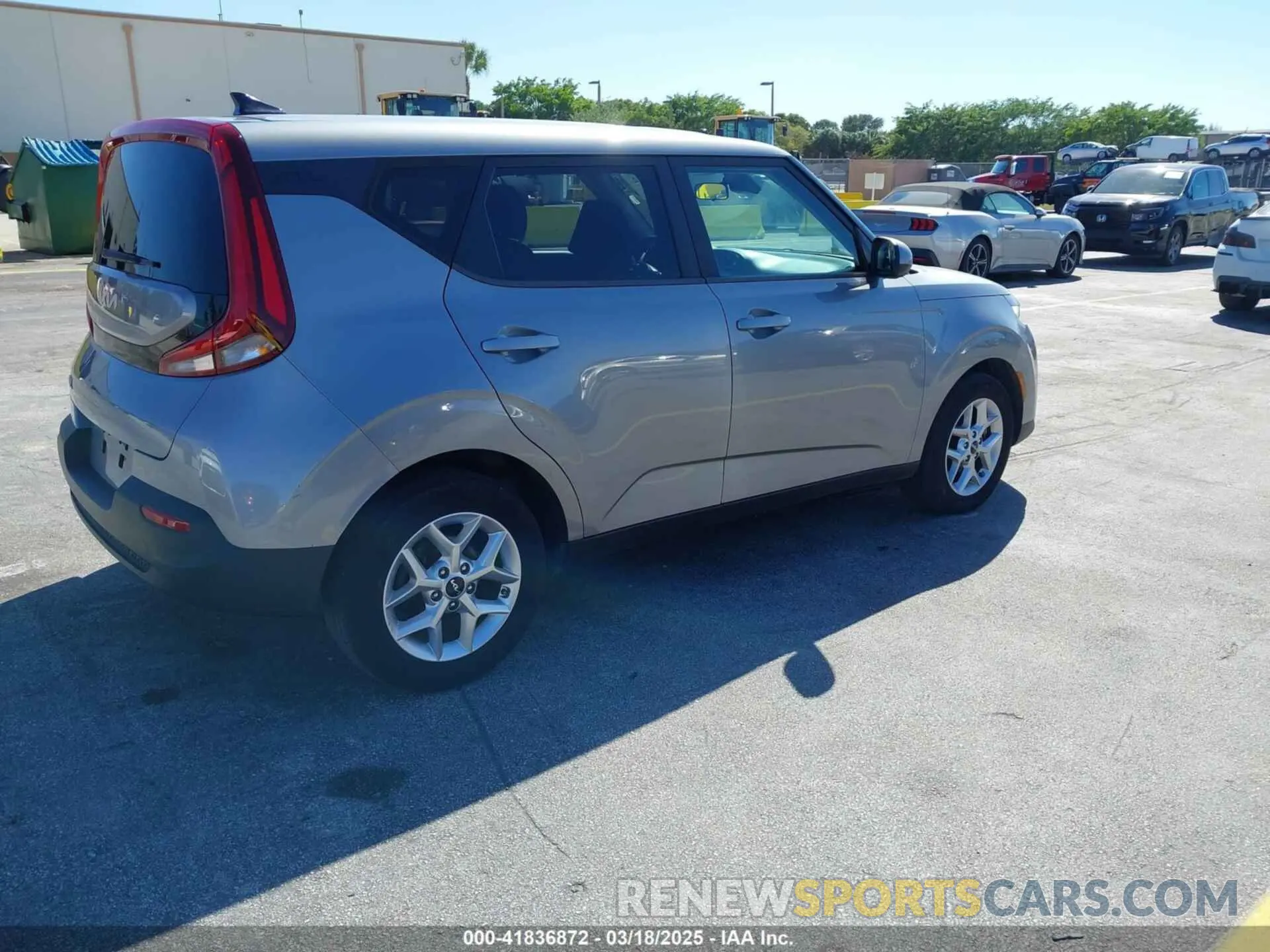 4 Photograph of a damaged car KNDJ23AUXN7810395 KIA SOUL 2022
