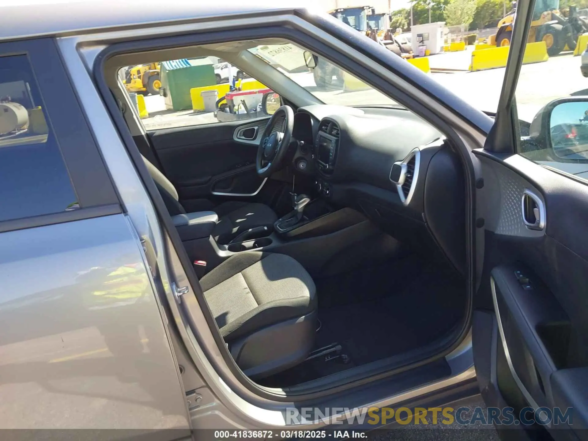 5 Photograph of a damaged car KNDJ23AUXN7810395 KIA SOUL 2022