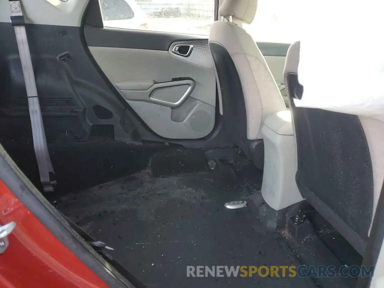 12 Photograph of a damaged car KNDJ23AUXN7821798 KIA SOUL 2022