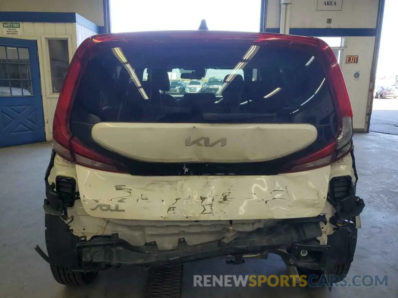 6 Photograph of a damaged car KNDJ23AUXN7830808 KIA SOUL 2022