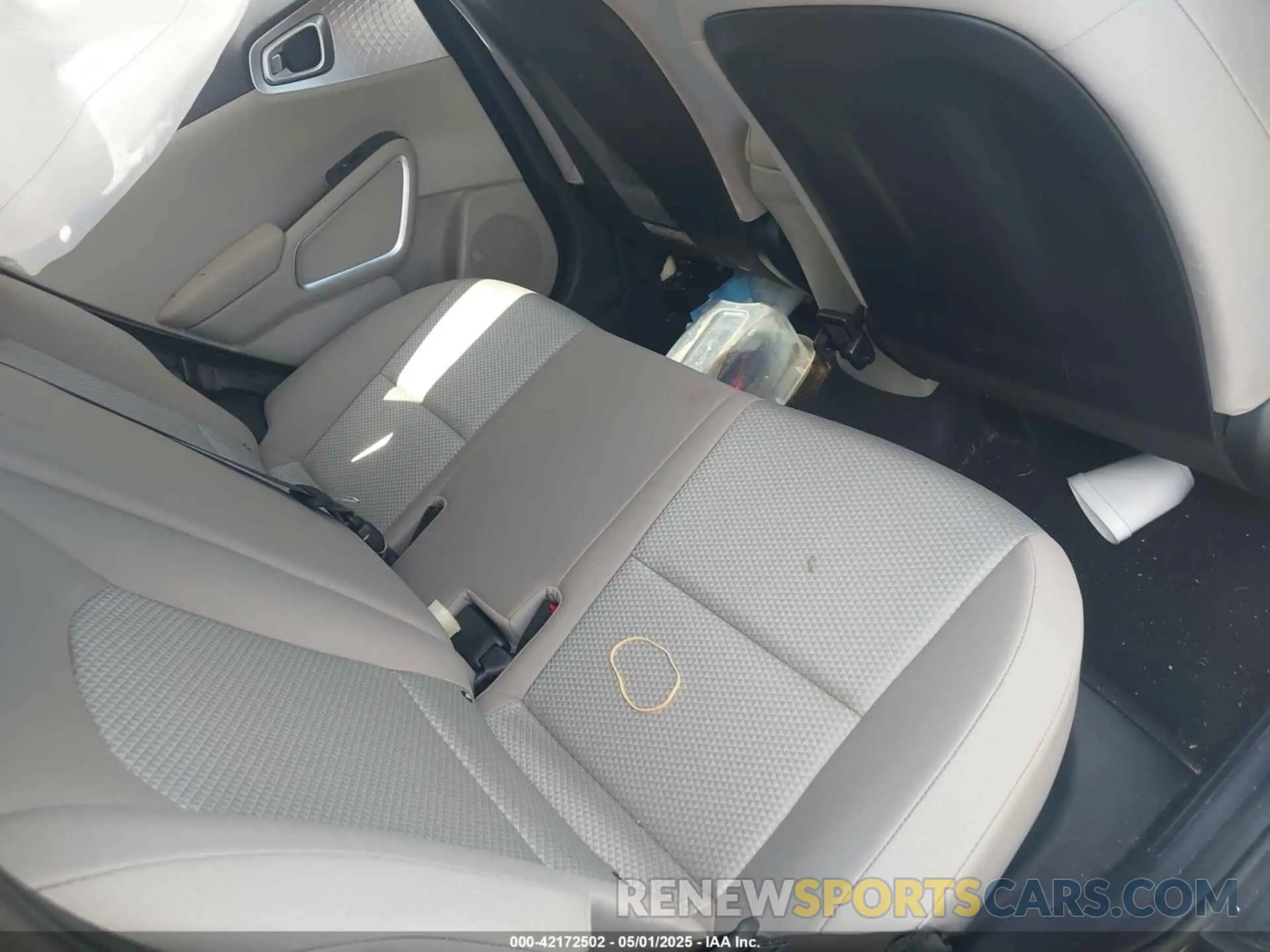 8 Photograph of a damaged car KNDJ23AUXN7836074 KIA SOUL 2022