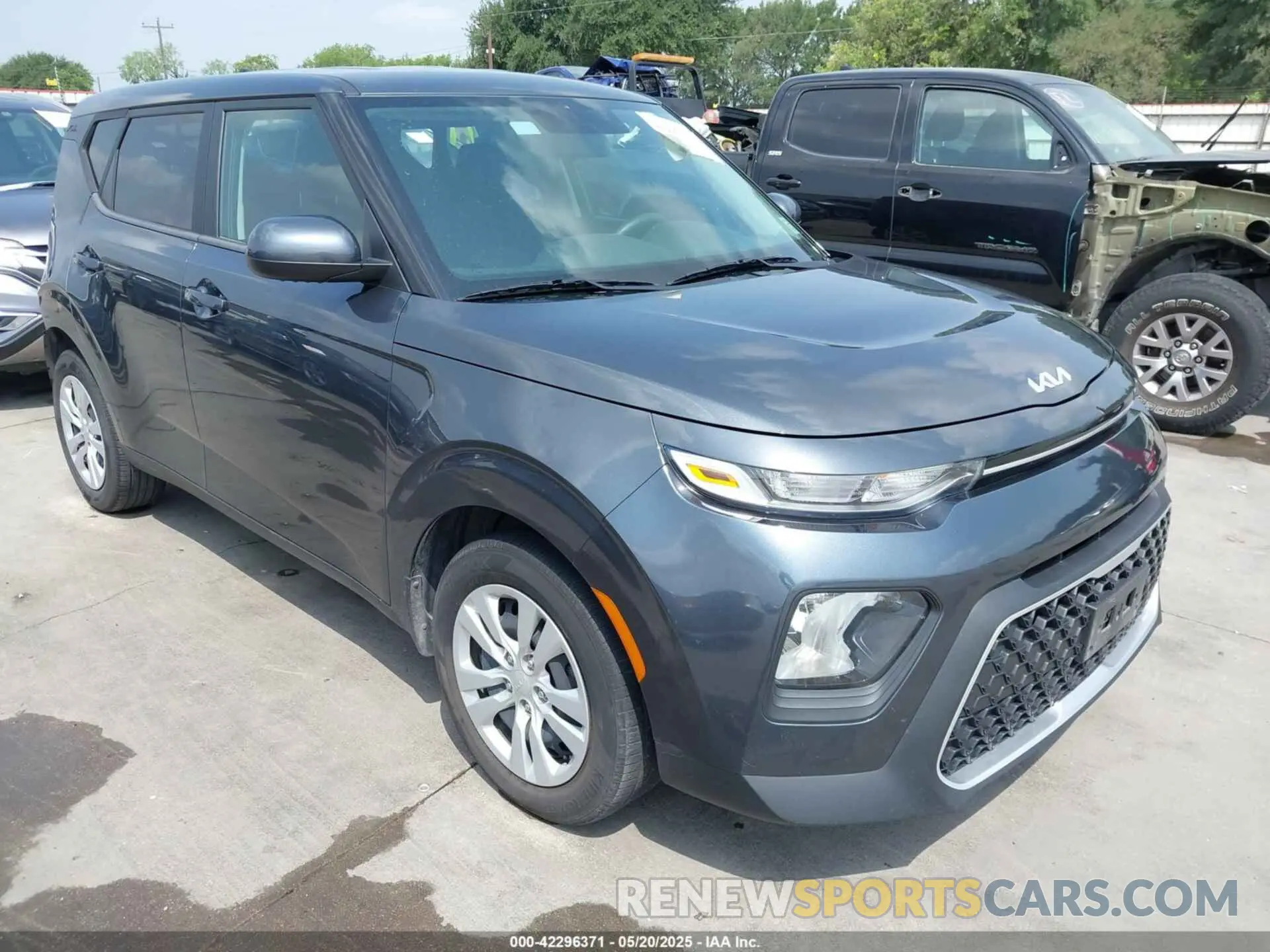 1 Photograph of a damaged car KNDJ23AUXN7837645 KIA SOUL 2022