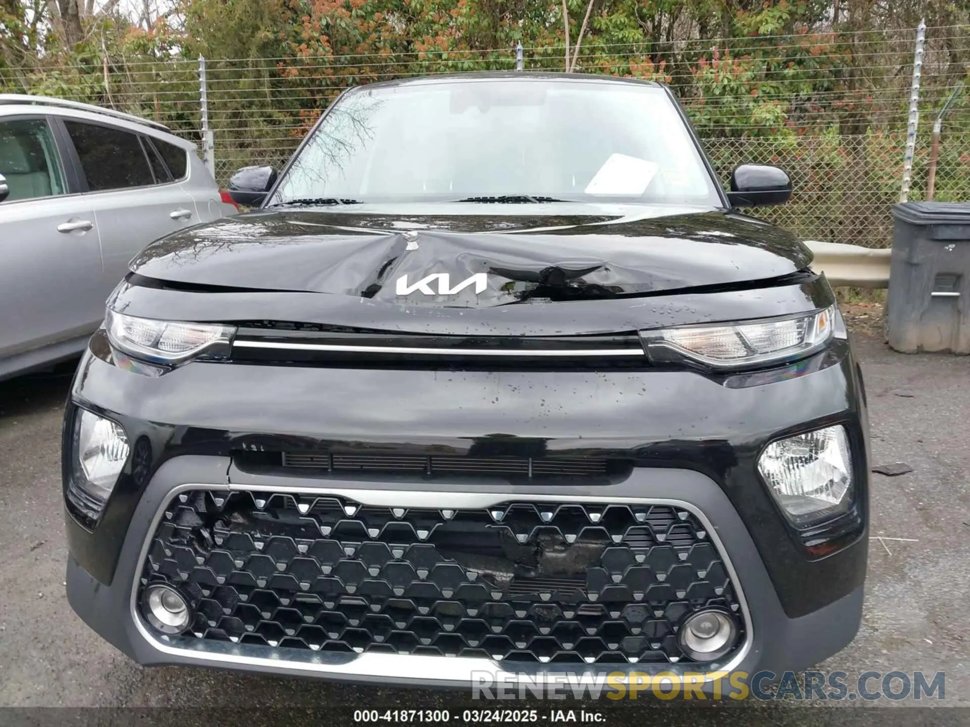 12 Photograph of a damaged car KNDJ33AU3N7798250 KIA SOUL 2022