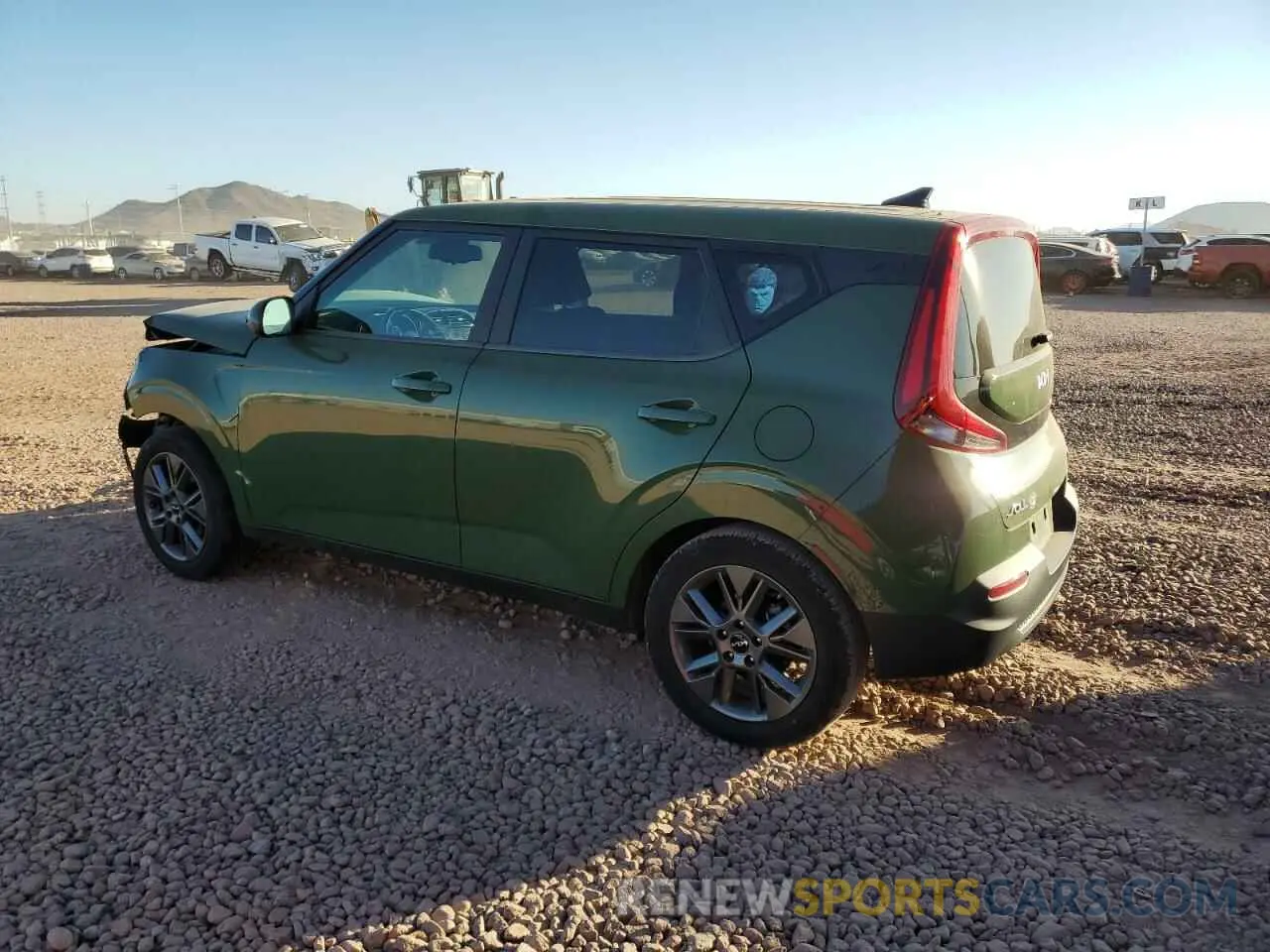 2 Photograph of a damaged car KNDJ33AU7N7170983 KIA SOUL 2022