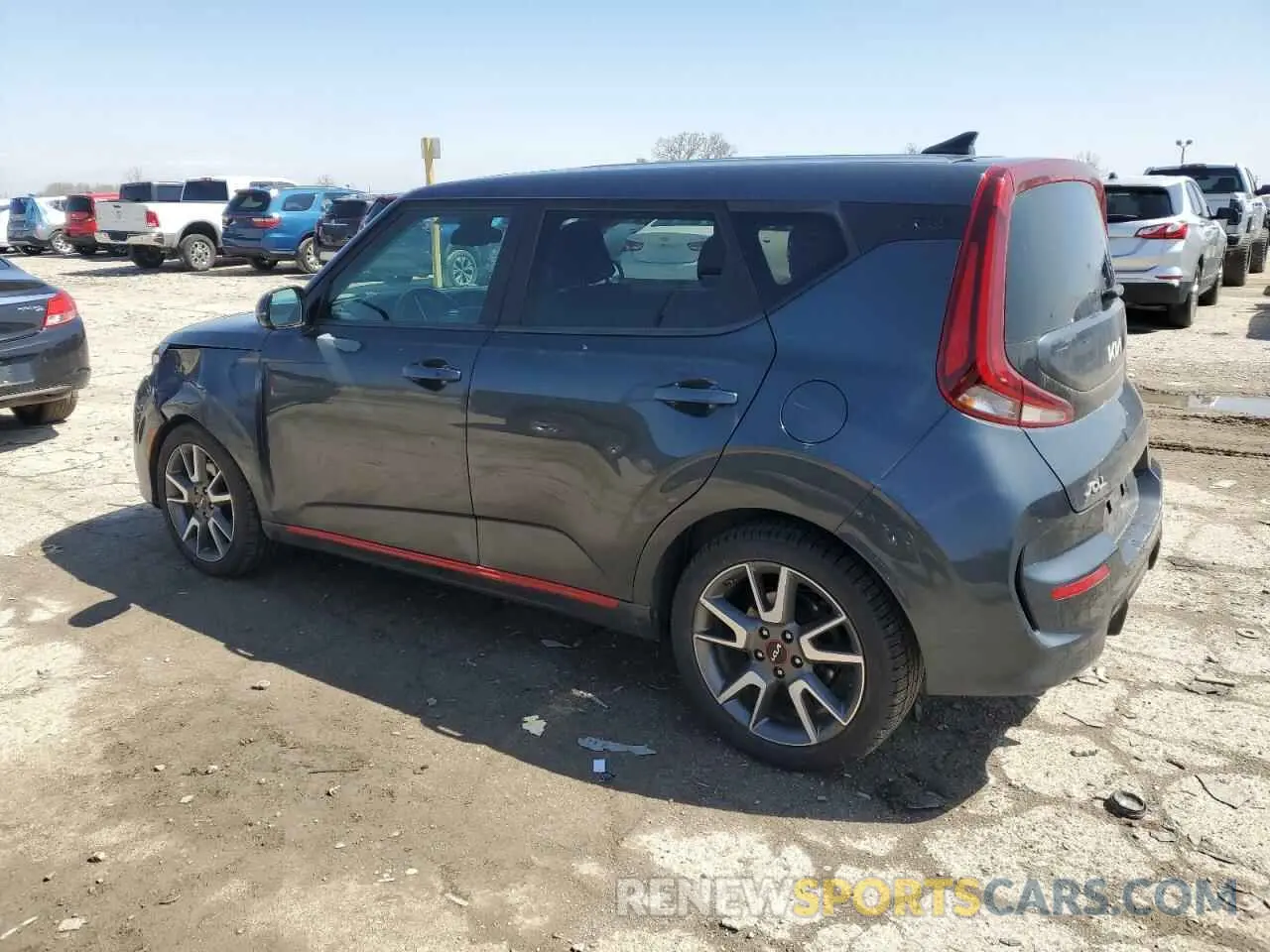 2 Photograph of a damaged car KNDJ53AF1N7818653 KIA SOUL 2022