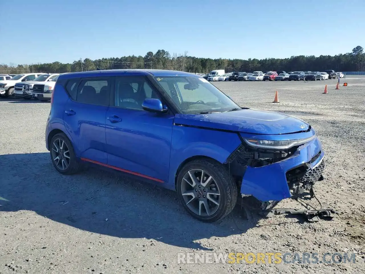 4 Photograph of a damaged car KNDJ53AF3N7818136 KIA SOUL 2022