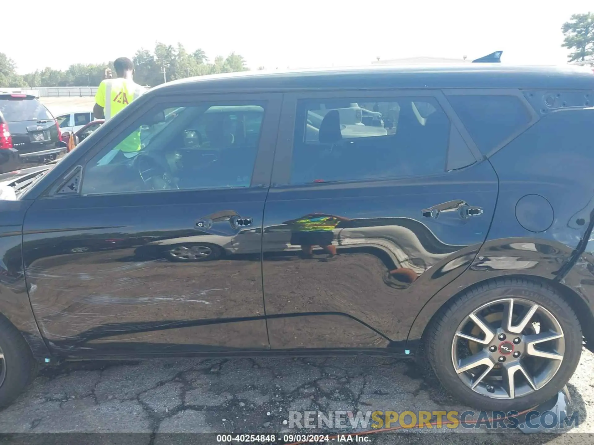 15 Photograph of a damaged car KNDJ53AF9N7170320 KIA SOUL 2022