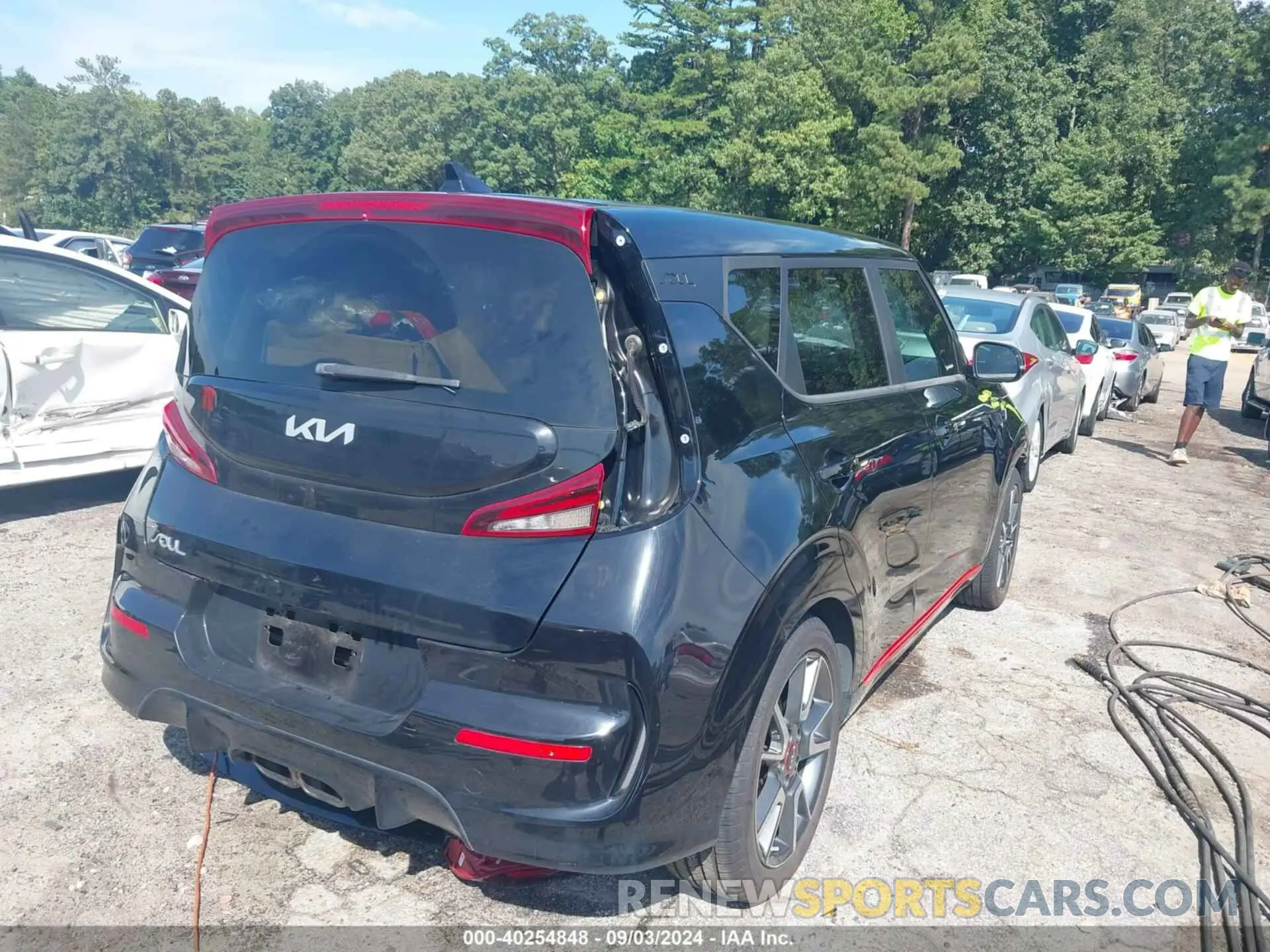 4 Photograph of a damaged car KNDJ53AF9N7170320 KIA SOUL 2022