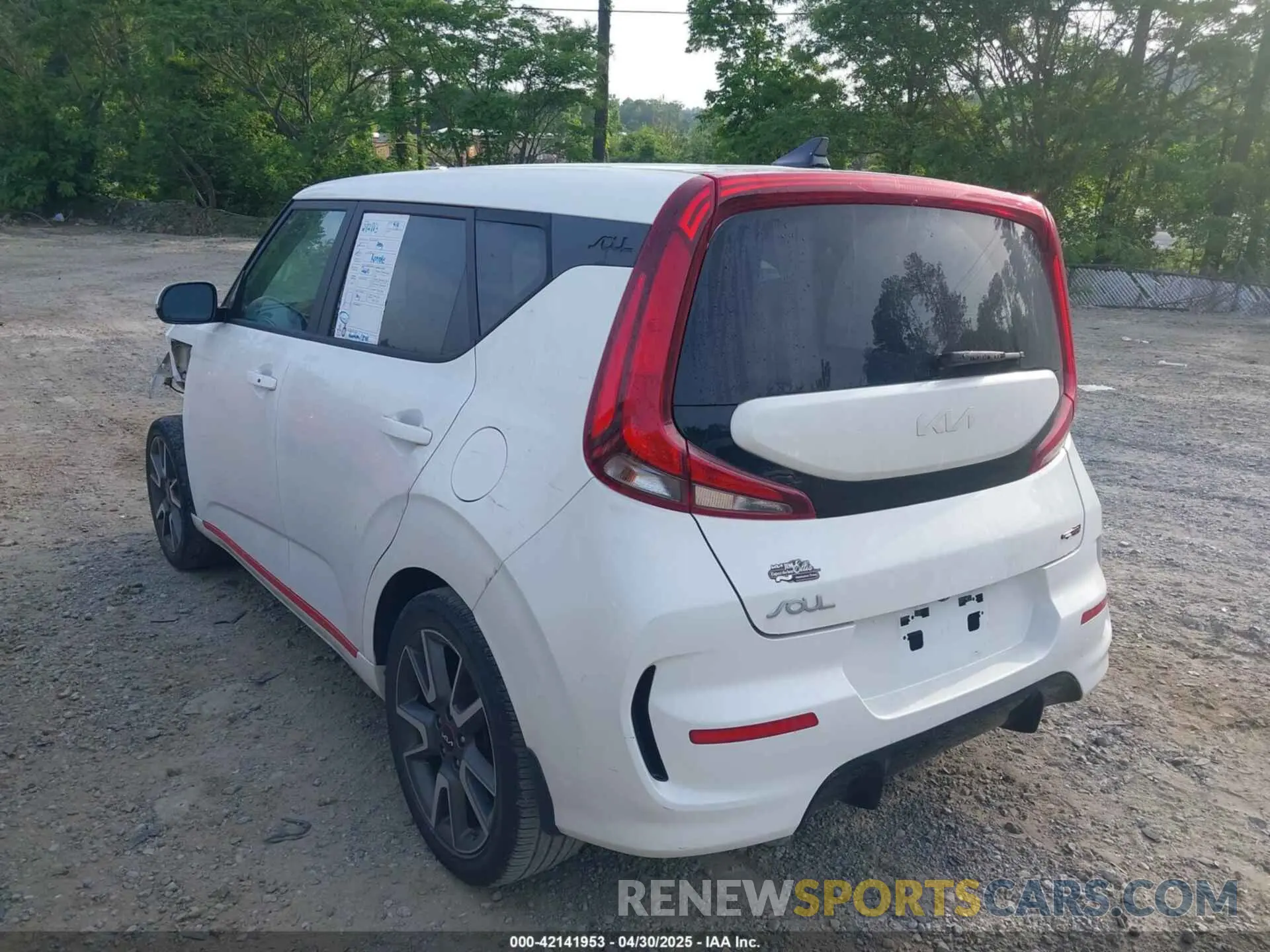 14 Photograph of a damaged car KNDJ63AU8N7151589 KIA SOUL 2022