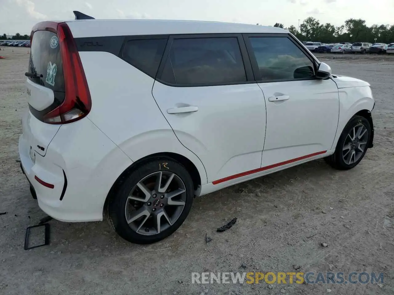 3 Photograph of a damaged car KNDJ63AUXN7167115 KIA SOUL 2022