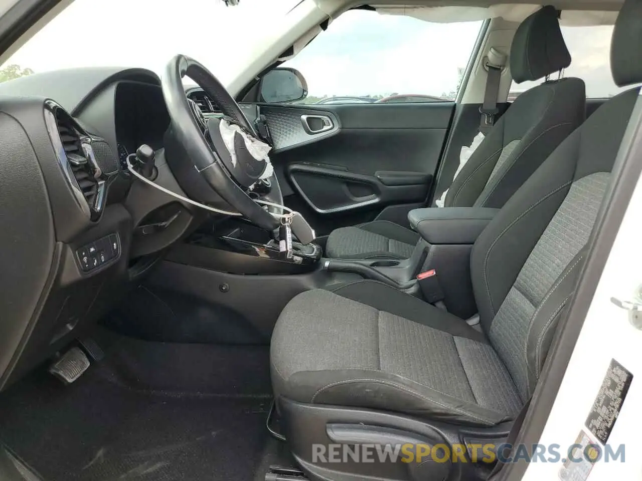 7 Photograph of a damaged car KNDJ63AUXN7167115 KIA SOUL 2022