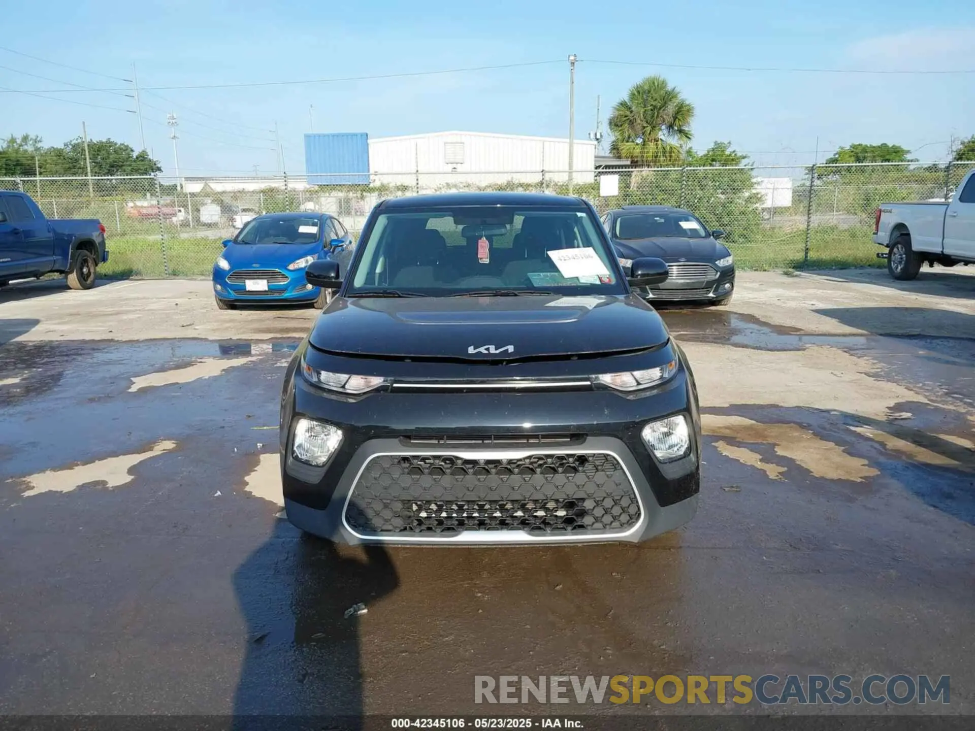12 Photograph of a damaged car KNEJ23AUXN7171371 KIA SOUL 2022