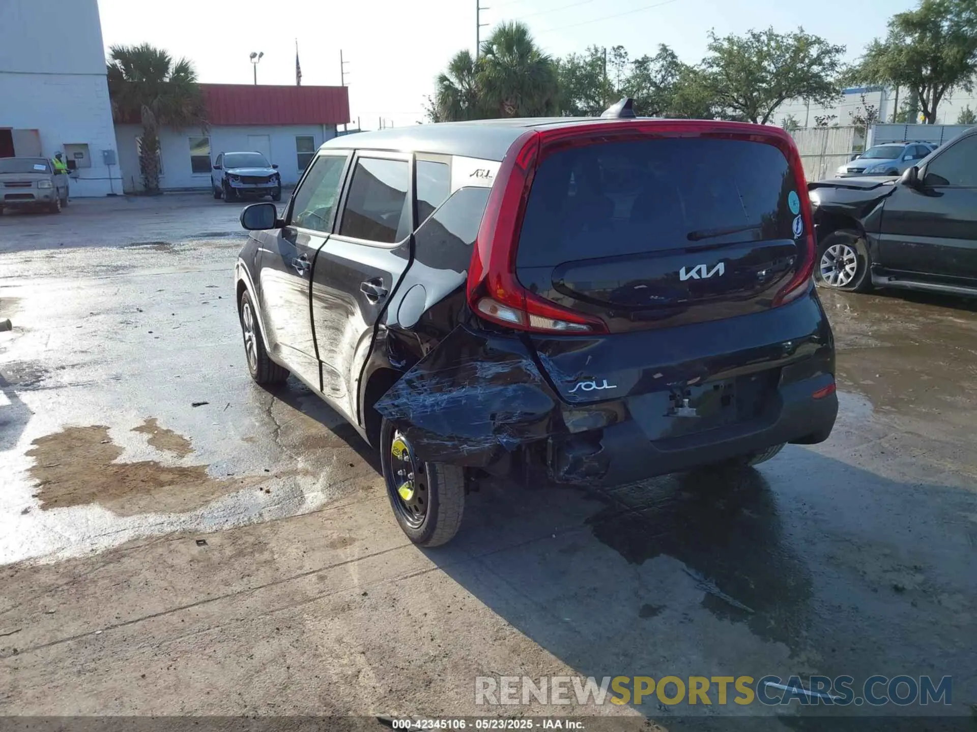 3 Photograph of a damaged car KNEJ23AUXN7171371 KIA SOUL 2022