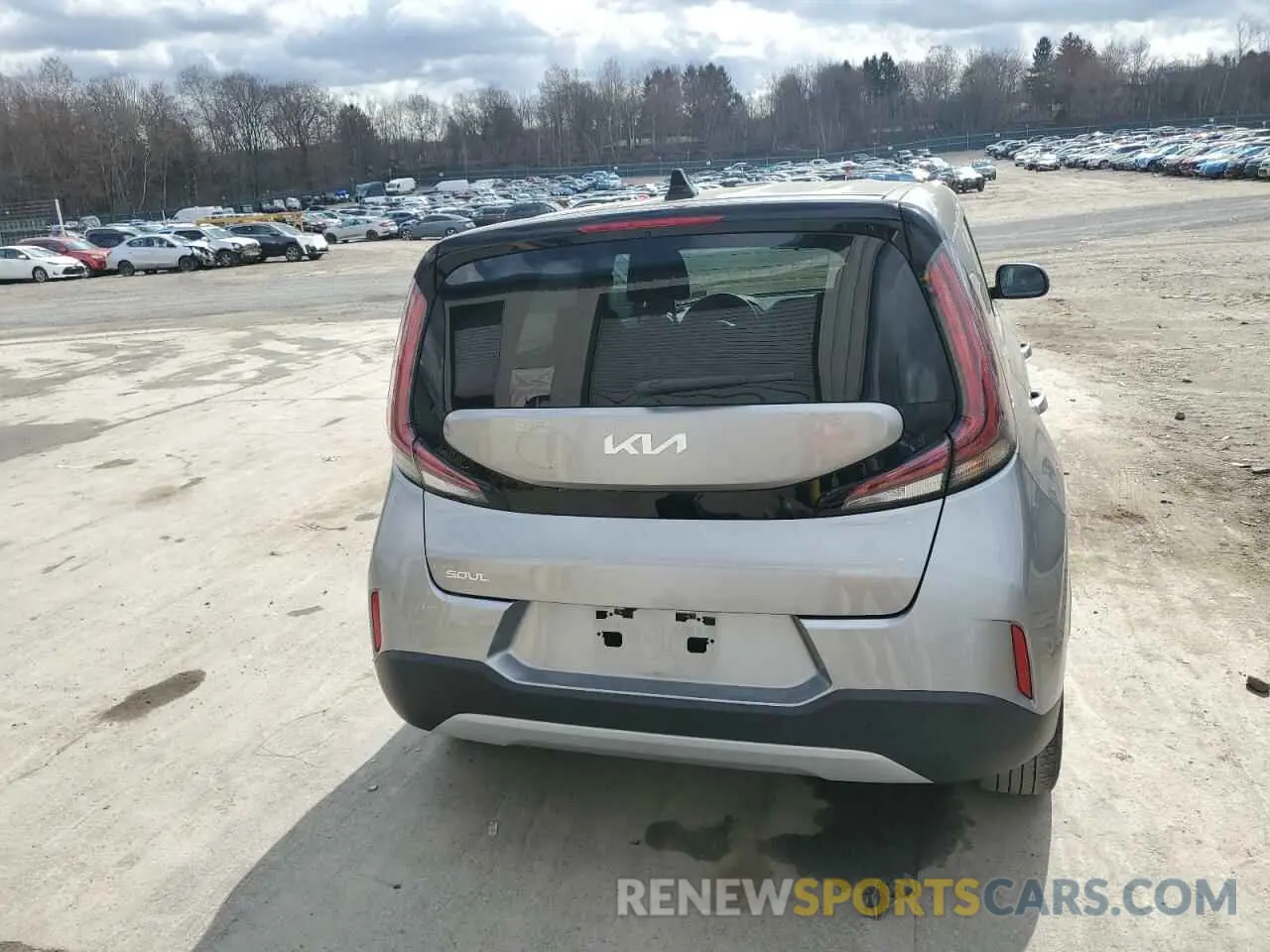 6 Photograph of a damaged car KNDJ23AU0P7188585 KIA SOUL 2023