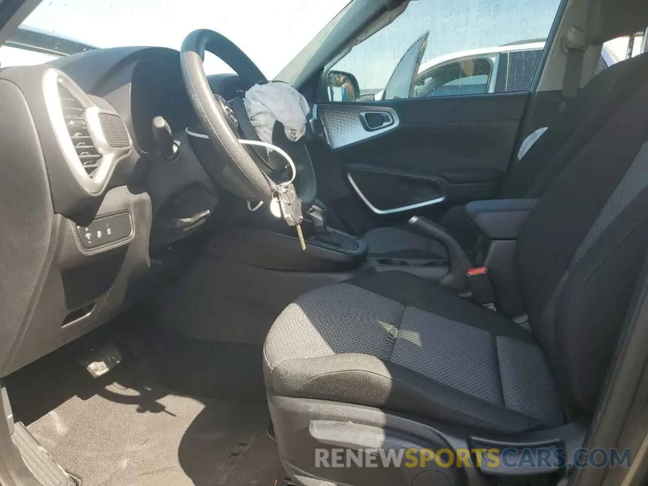 7 Photograph of a damaged car KNDJ23AU0P7201545 KIA SOUL 2023
