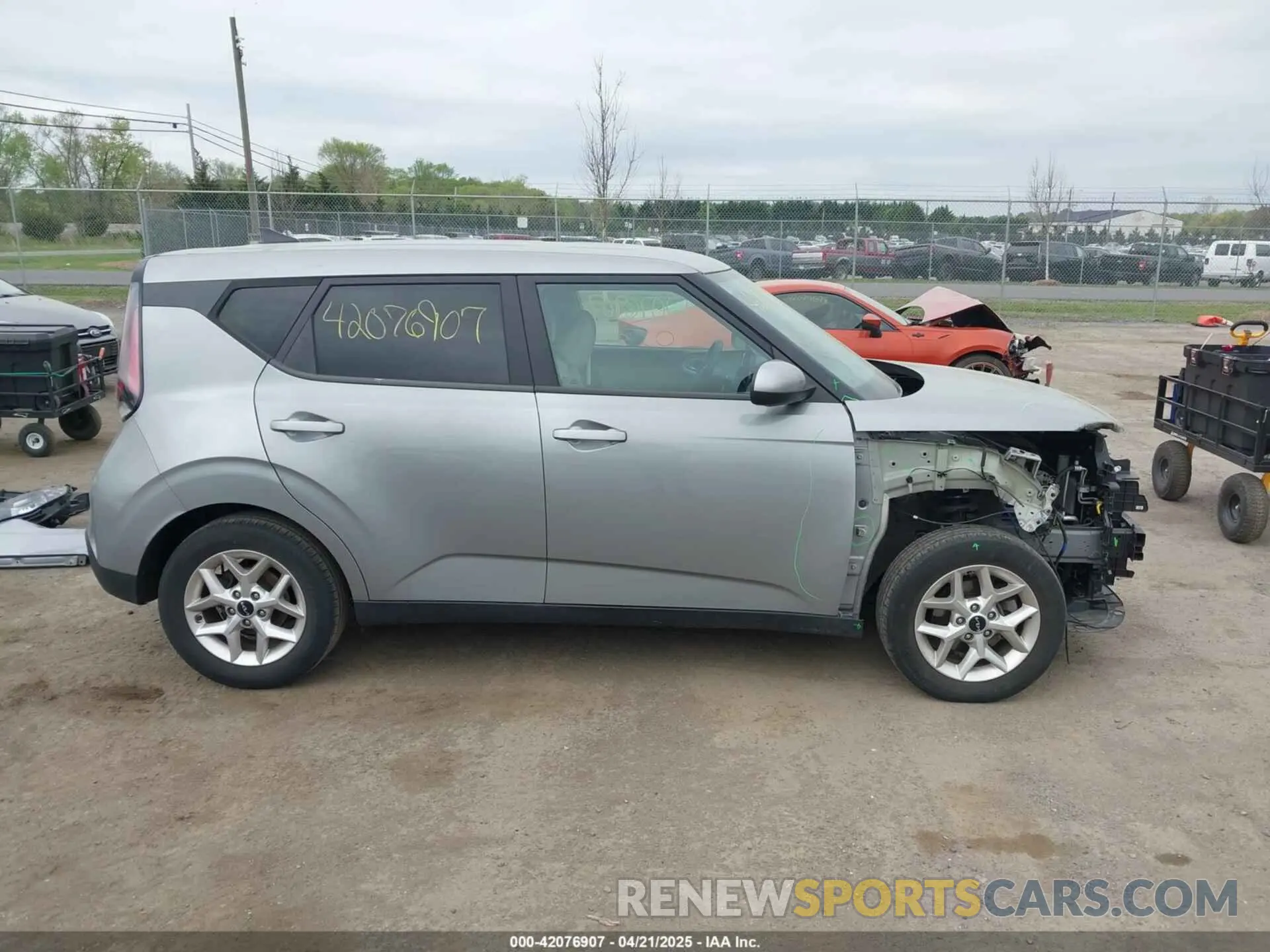 14 Photograph of a damaged car KNDJ23AU0P7862881 KIA SOUL 2023