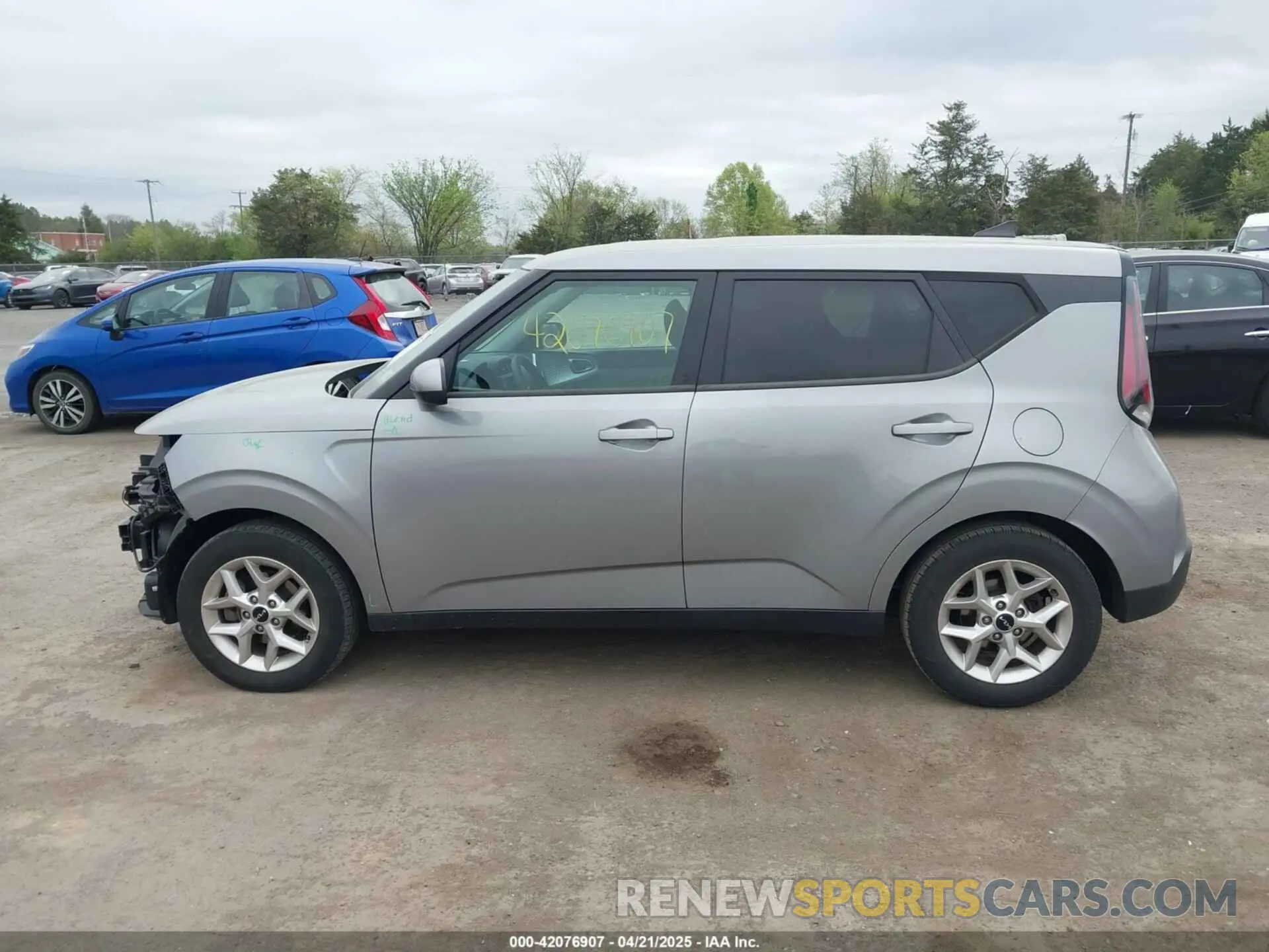 15 Photograph of a damaged car KNDJ23AU0P7862881 KIA SOUL 2023