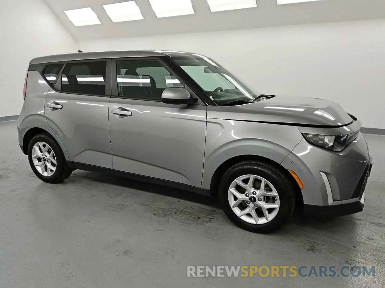 4 Photograph of a damaged car KNDJ23AU0P7869958 KIA SOUL 2023