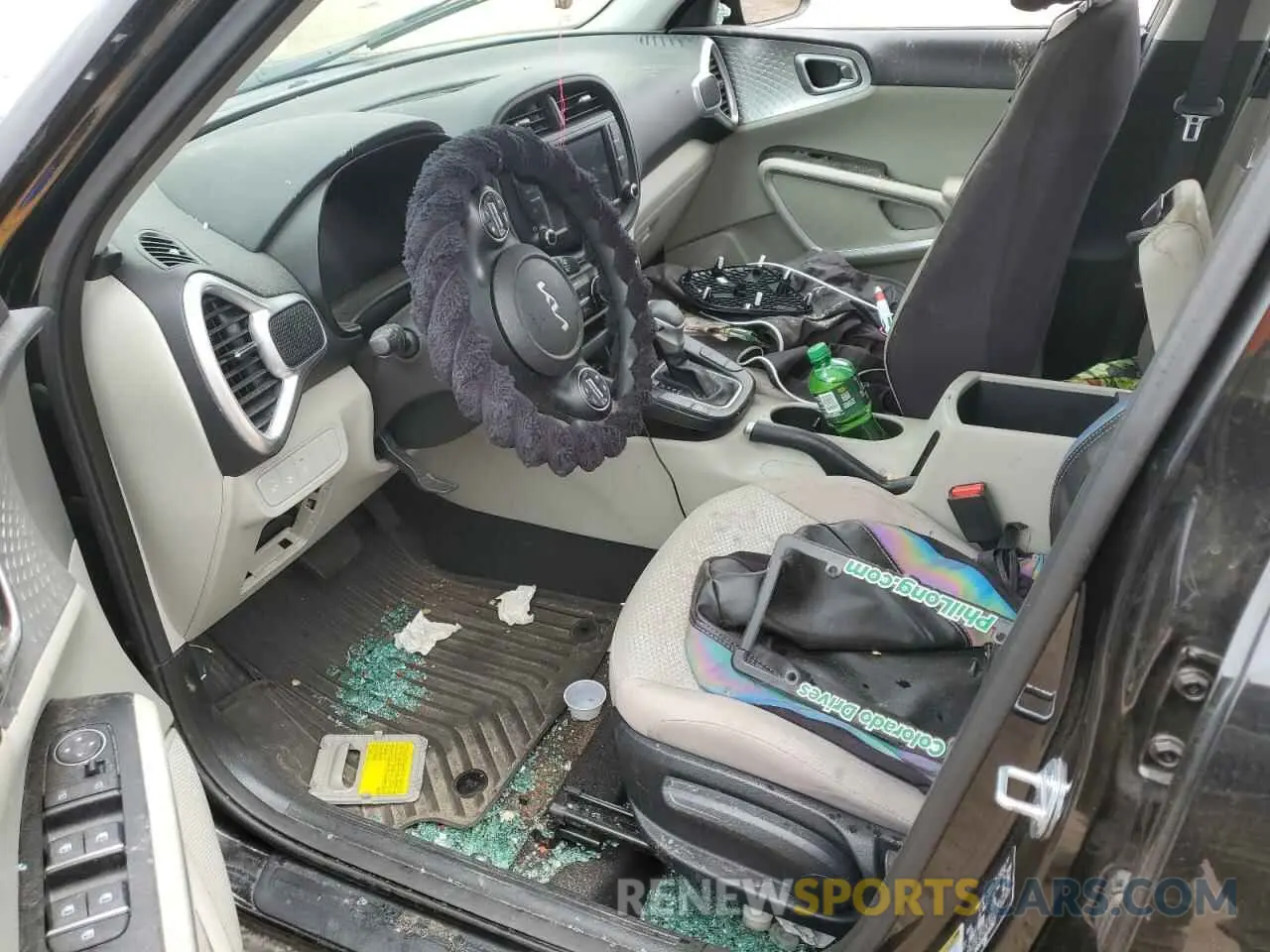 7 Photograph of a damaged car KNDJ23AU0P7872617 KIA SOUL 2023