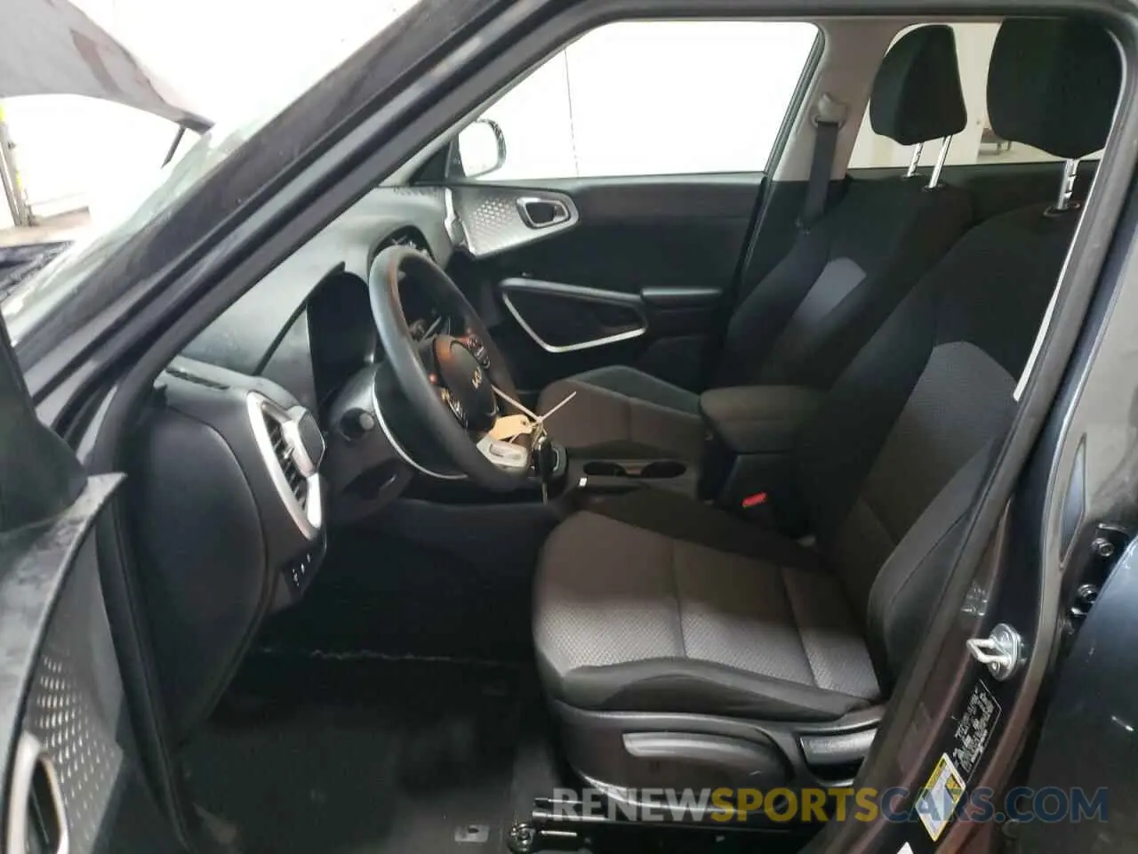 7 Photograph of a damaged car KNDJ23AU0P7882404 KIA SOUL 2023