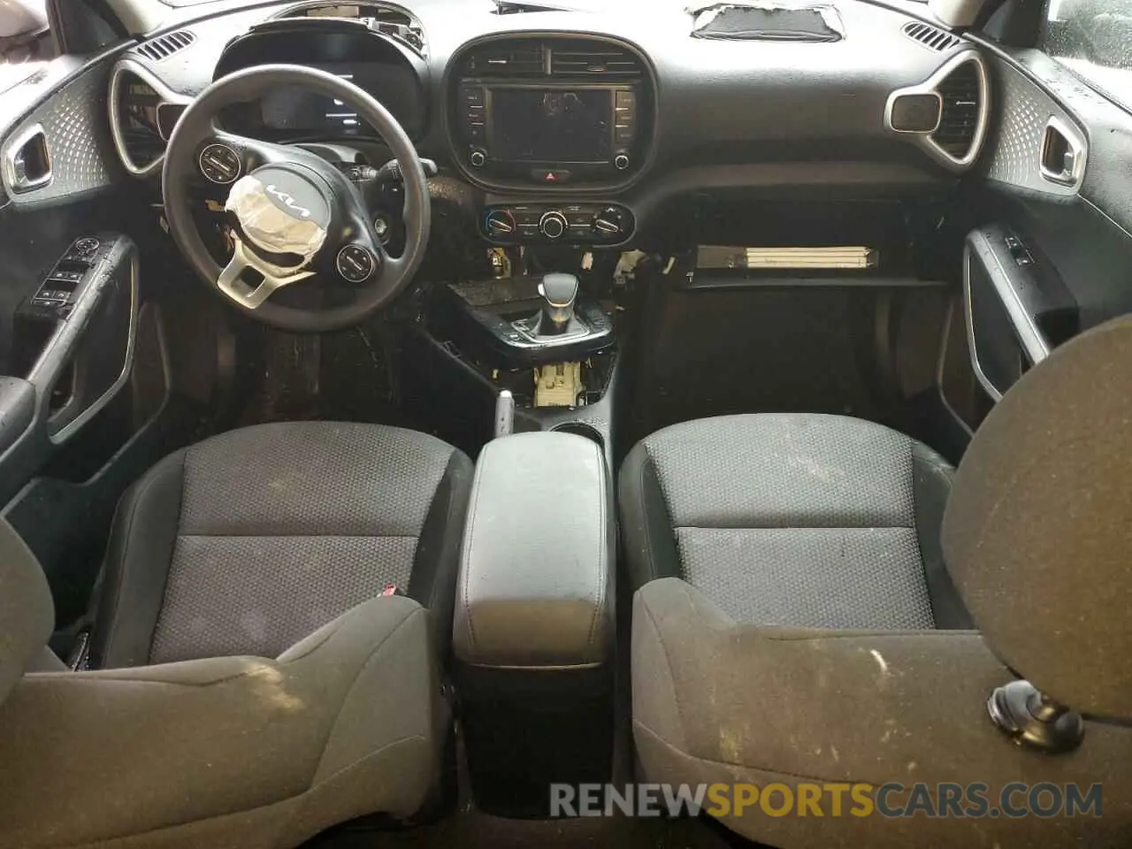 8 Photograph of a damaged car KNDJ23AU1P7854093 KIA SOUL 2023