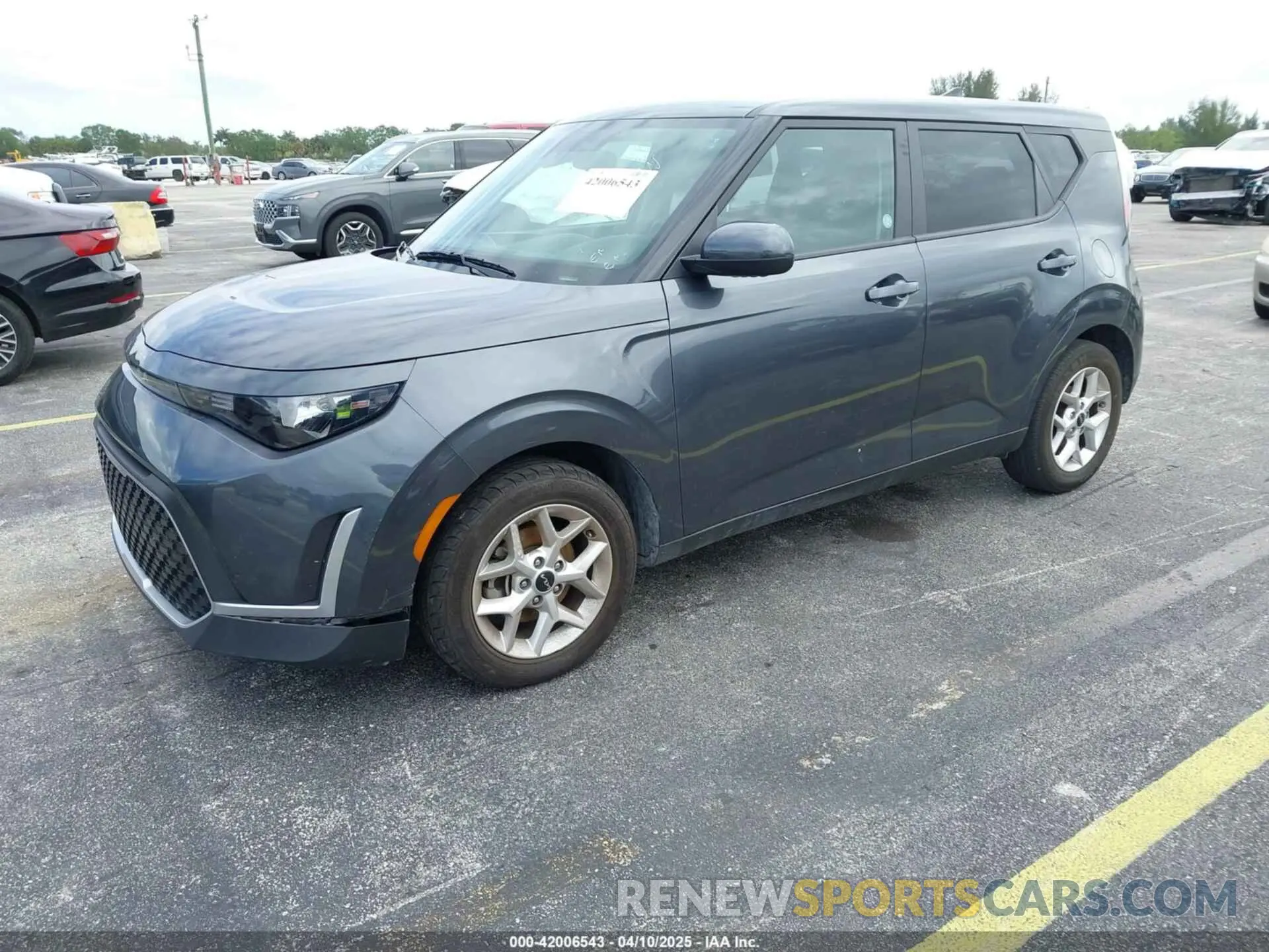 2 Photograph of a damaged car KNDJ23AU1P7878913 KIA SOUL 2023