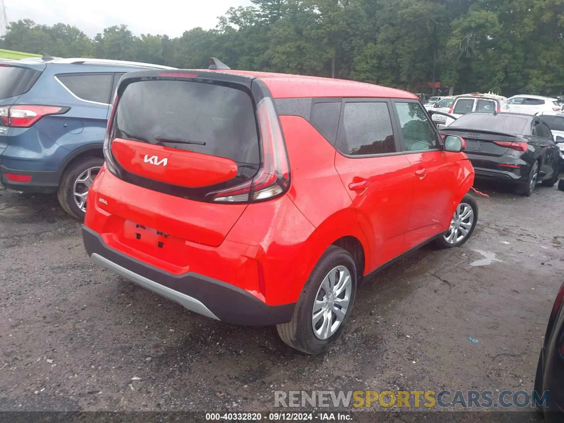 4 Photograph of a damaged car KNDJ23AU2P7187504 KIA SOUL 2023