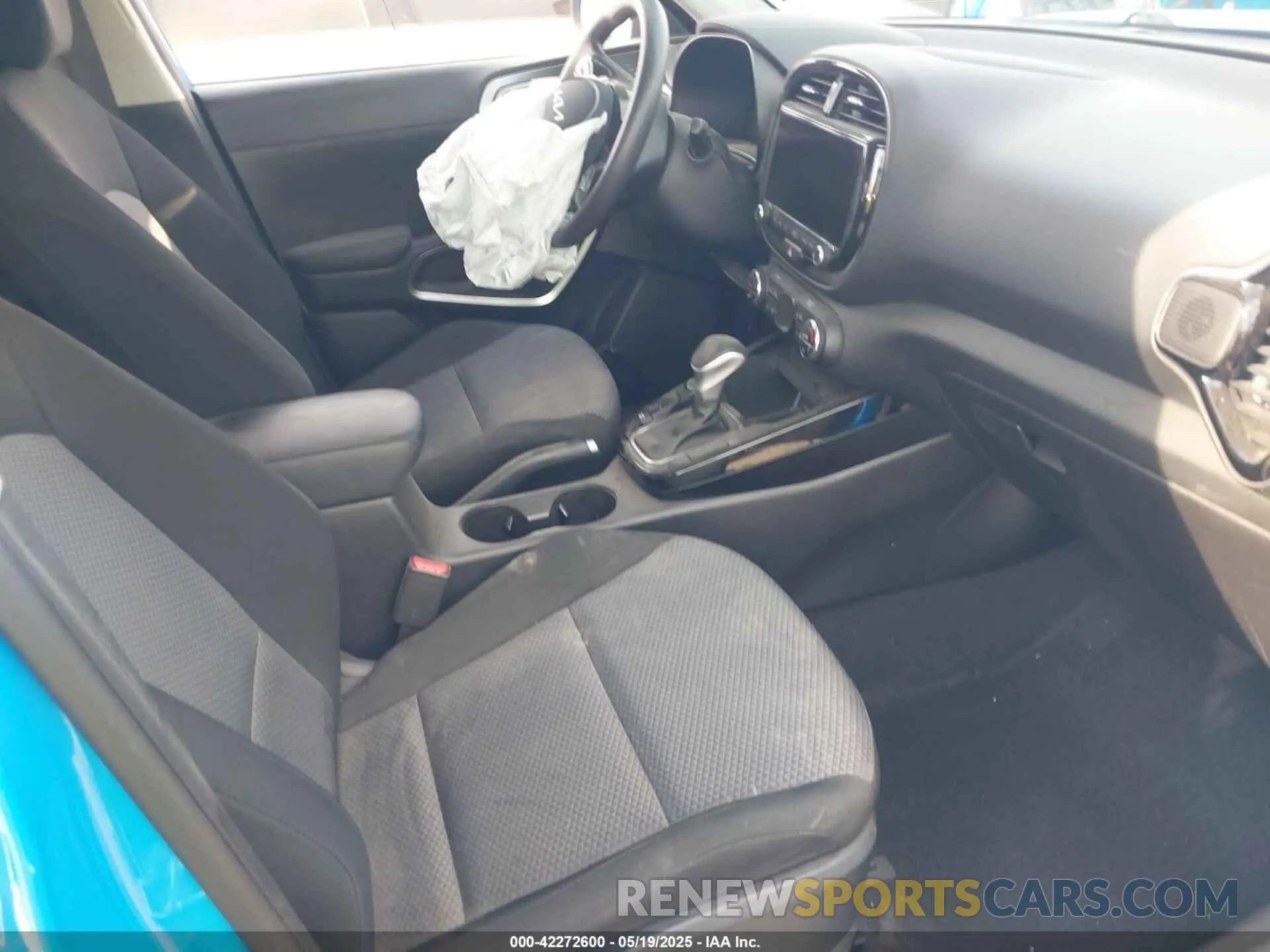 5 Photograph of a damaged car KNDJ23AU2P7202289 KIA SOUL 2023