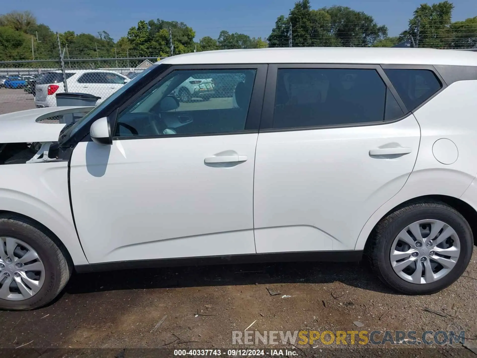 14 Photograph of a damaged car KNDJ23AU2P7215902 KIA SOUL 2023
