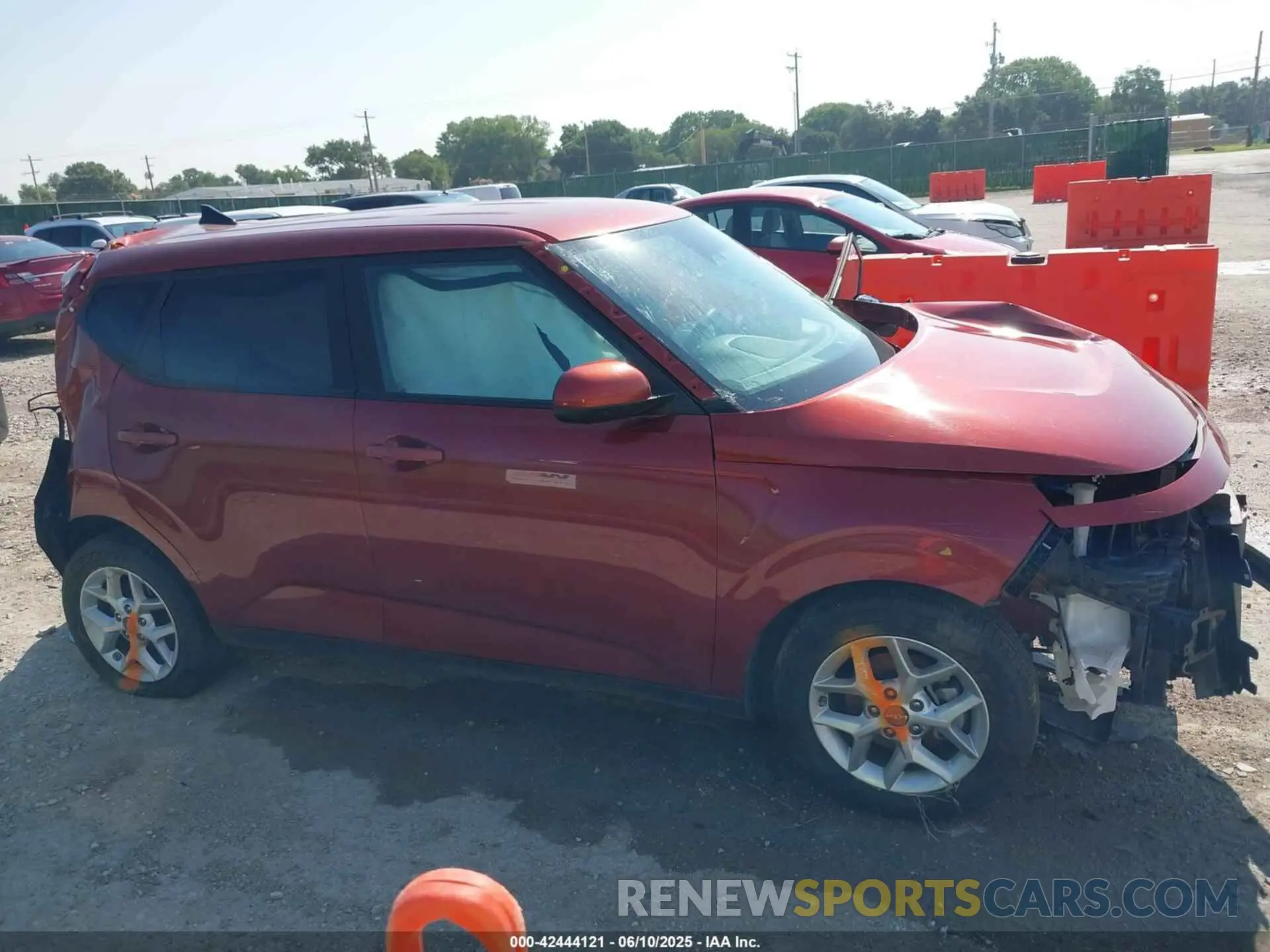 13 Photograph of a damaged car KNDJ23AU2P7884879 KIA SOUL 2023