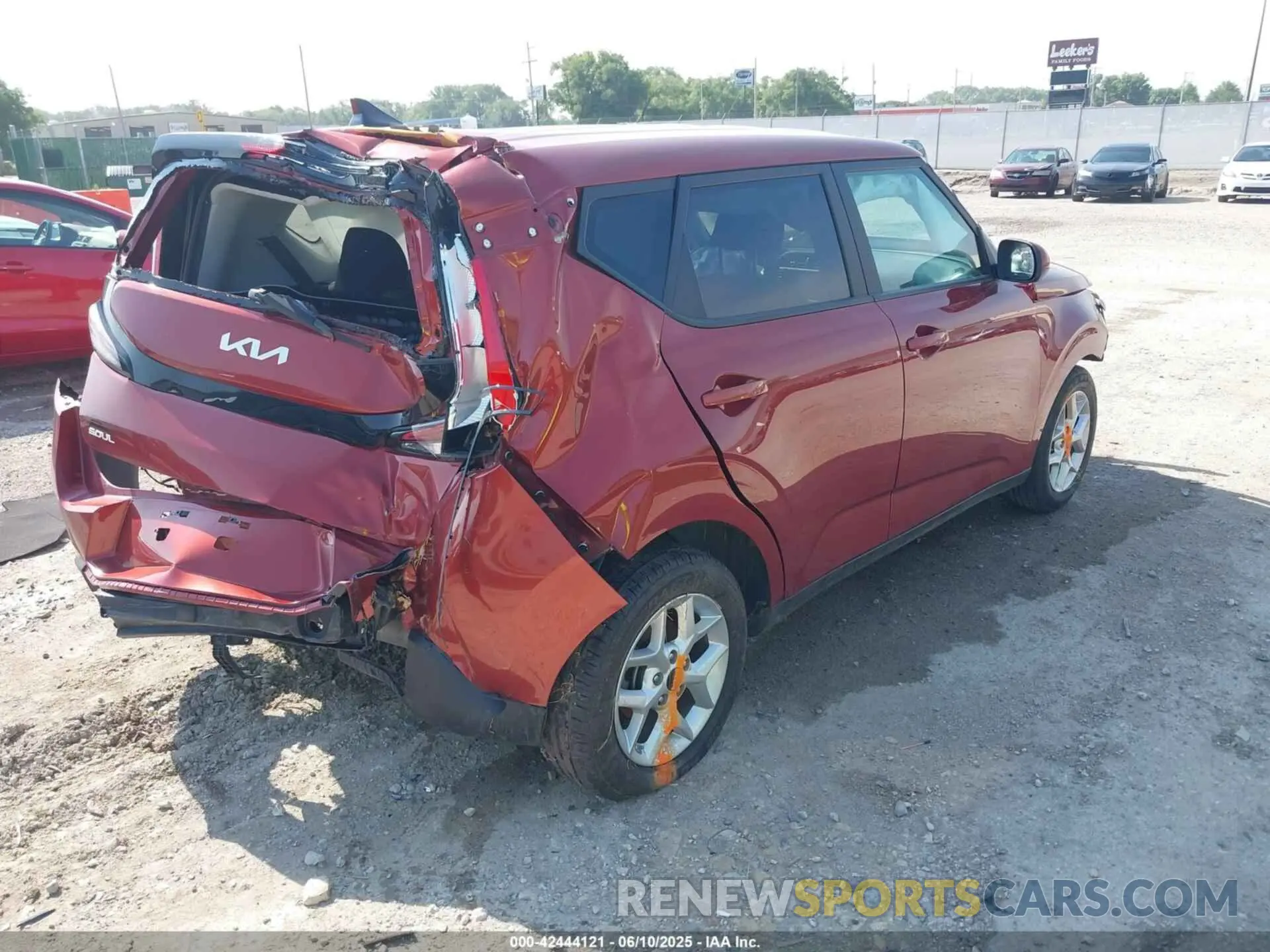 4 Photograph of a damaged car KNDJ23AU2P7884879 KIA SOUL 2023