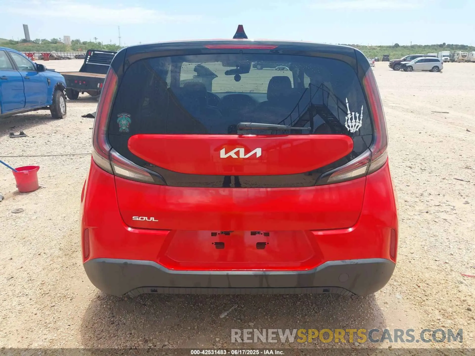 17 Photograph of a damaged car KNDJ23AU3P7207839 KIA SOUL 2023