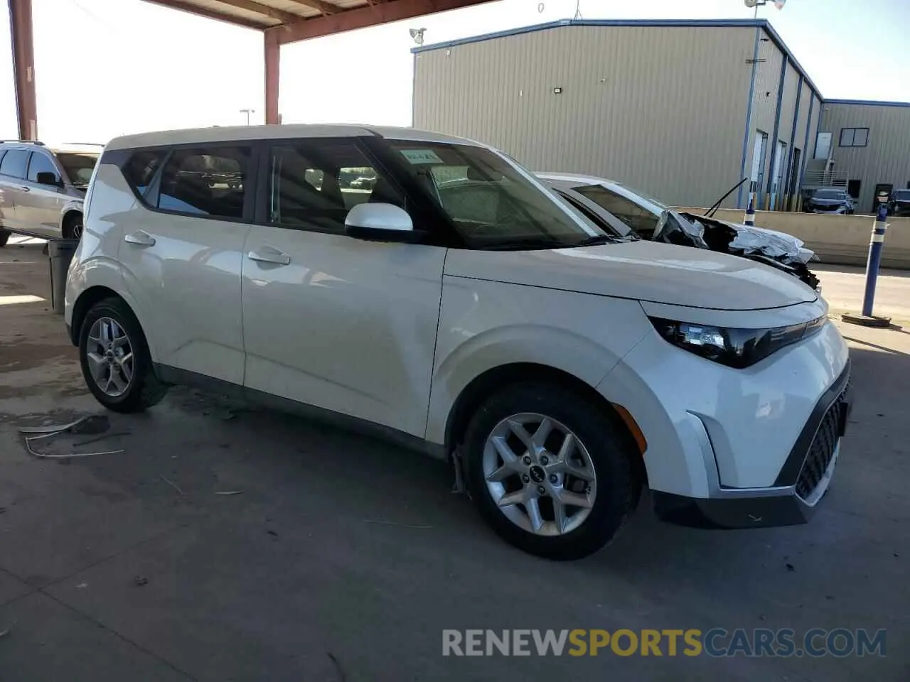 4 Photograph of a damaged car KNDJ23AU3P7862471 KIA SOUL 2023