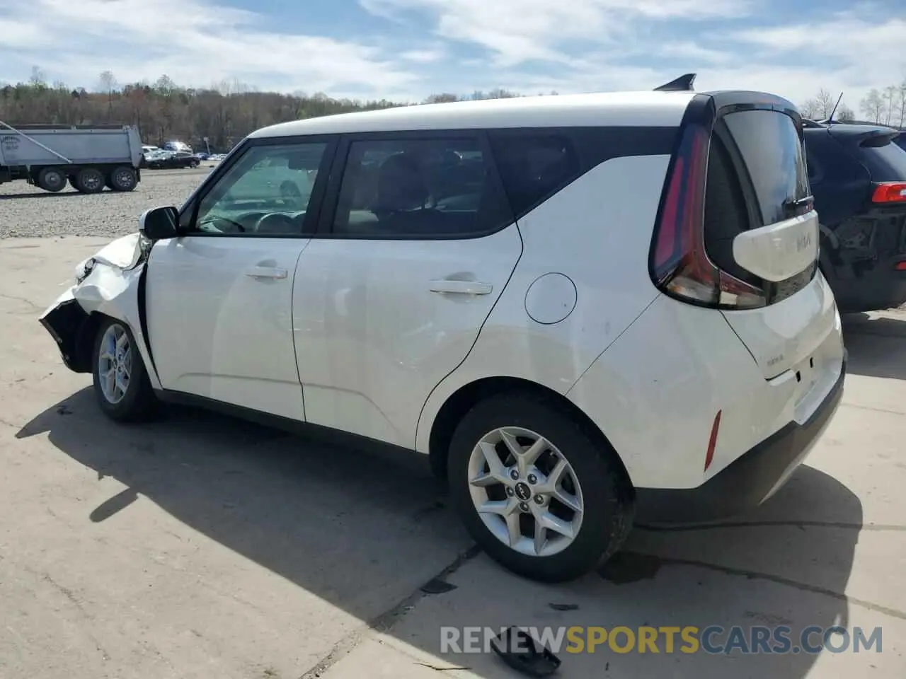 2 Photograph of a damaged car KNDJ23AU3P7882719 KIA SOUL 2023