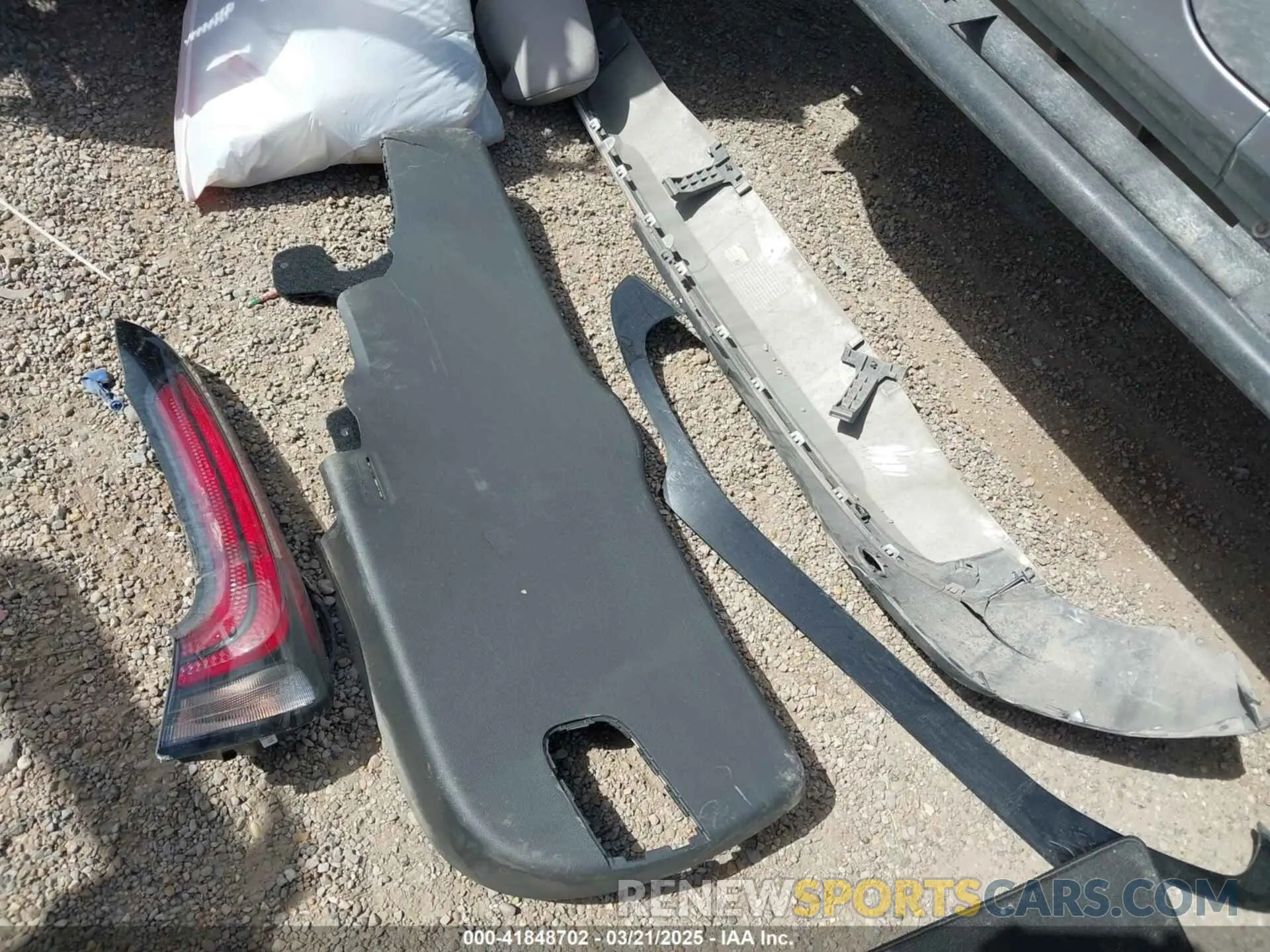 12 Photograph of a damaged car KNDJ23AU4P7207428 KIA SOUL 2023