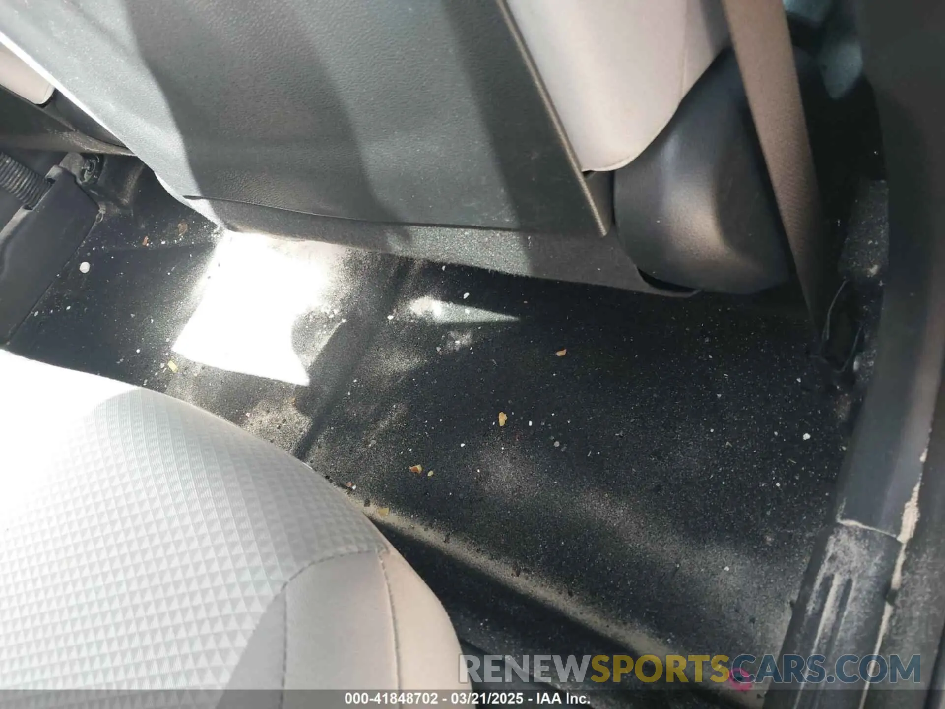 8 Photograph of a damaged car KNDJ23AU4P7207428 KIA SOUL 2023