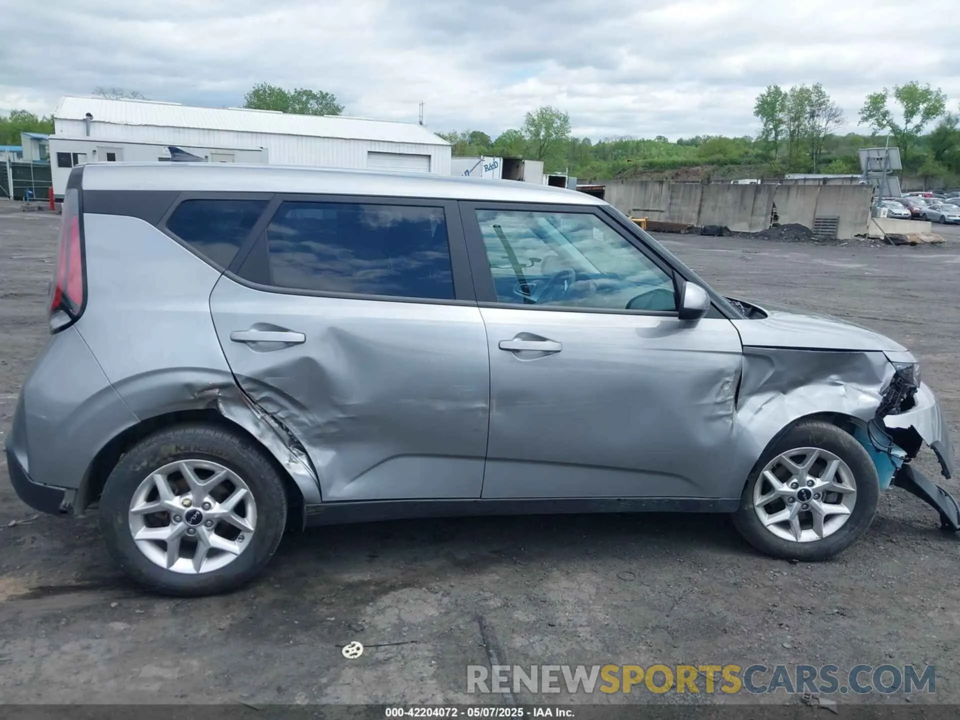 13 Photograph of a damaged car KNDJ23AU4P7877898 KIA SOUL 2023