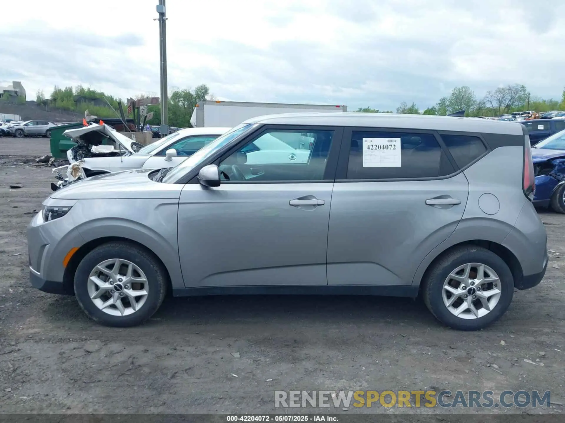 14 Photograph of a damaged car KNDJ23AU4P7877898 KIA SOUL 2023