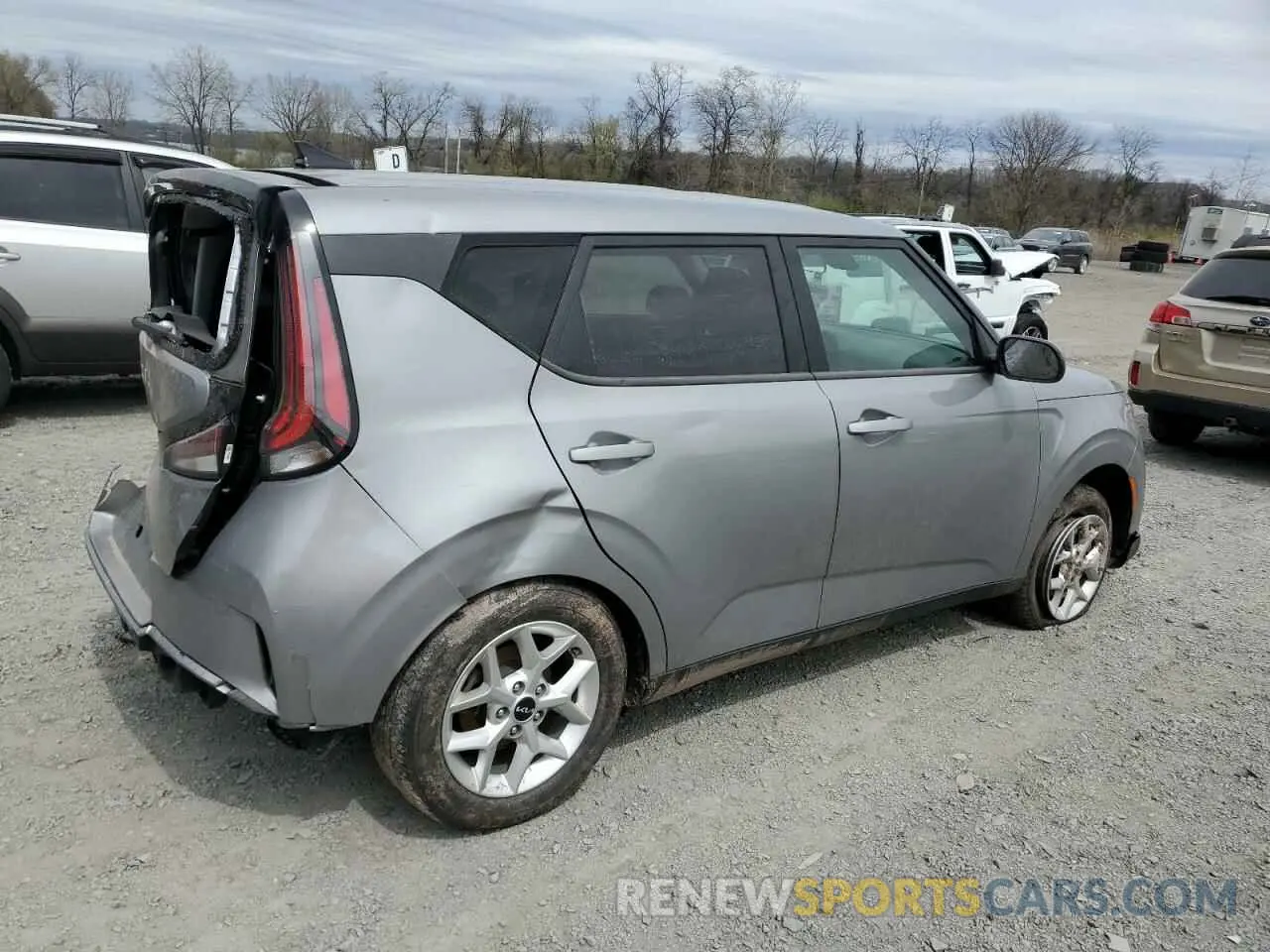 3 Photograph of a damaged car KNDJ23AU5P7842061 KIA SOUL 2023