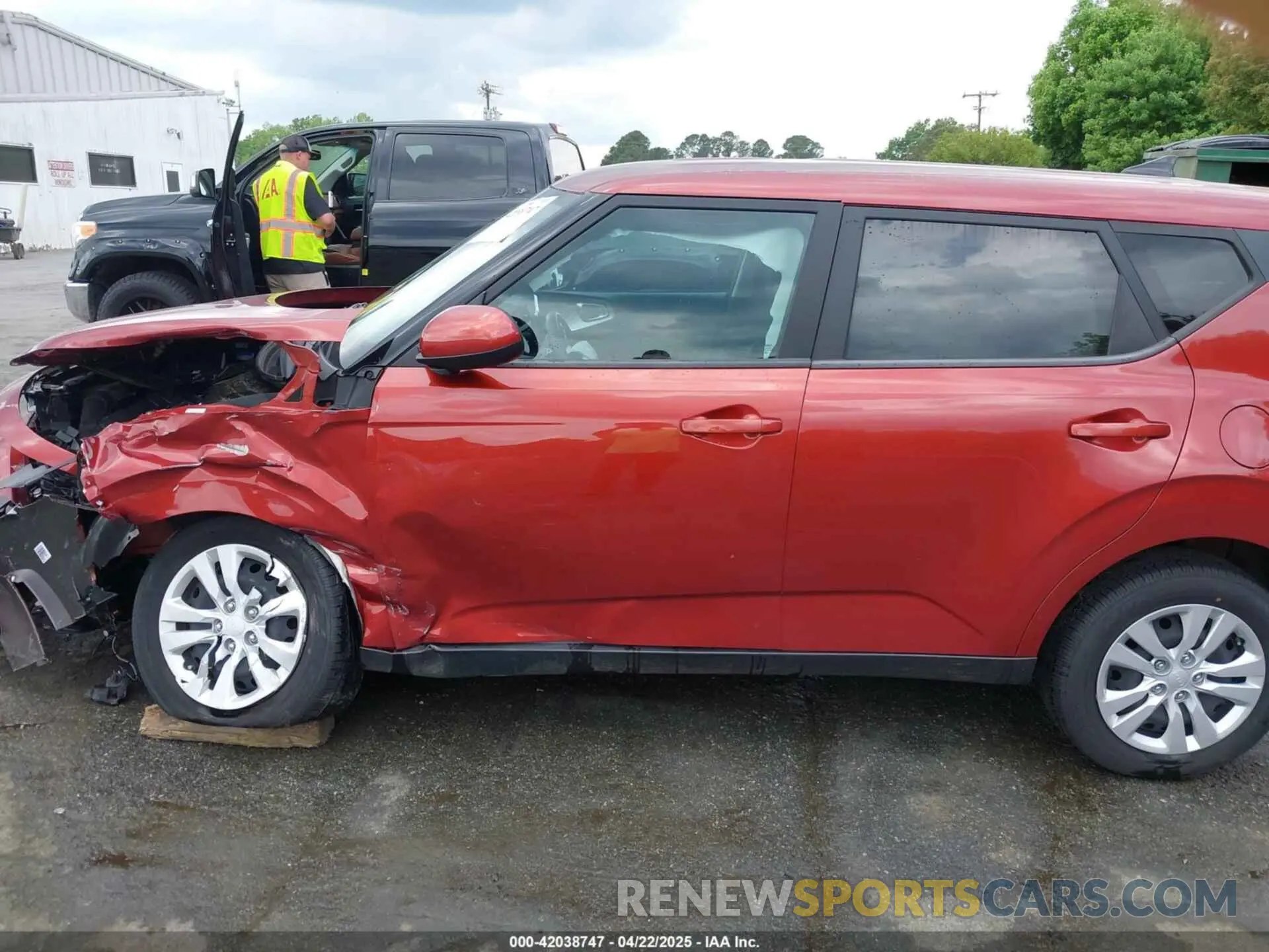 14 Photograph of a damaged car KNDJ23AU5P7891941 KIA SOUL 2023